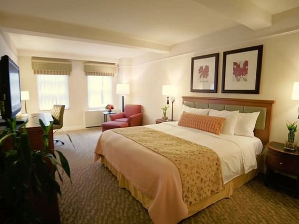 Double Deluxe Two Queen Beds