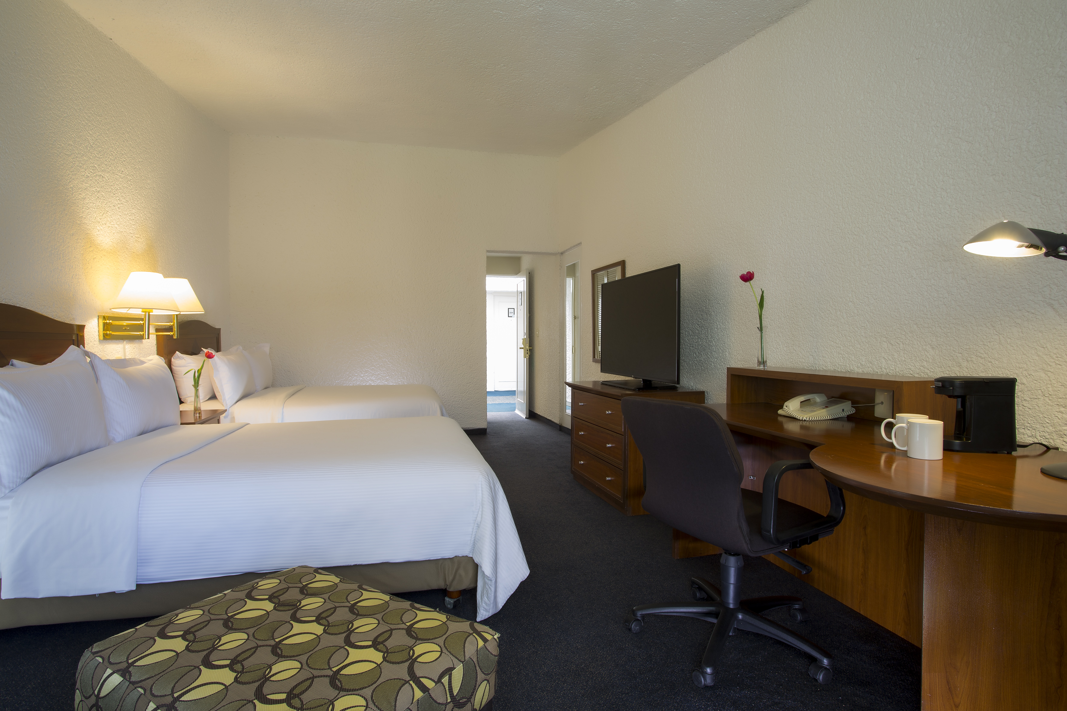 Double Deluxe King Bed