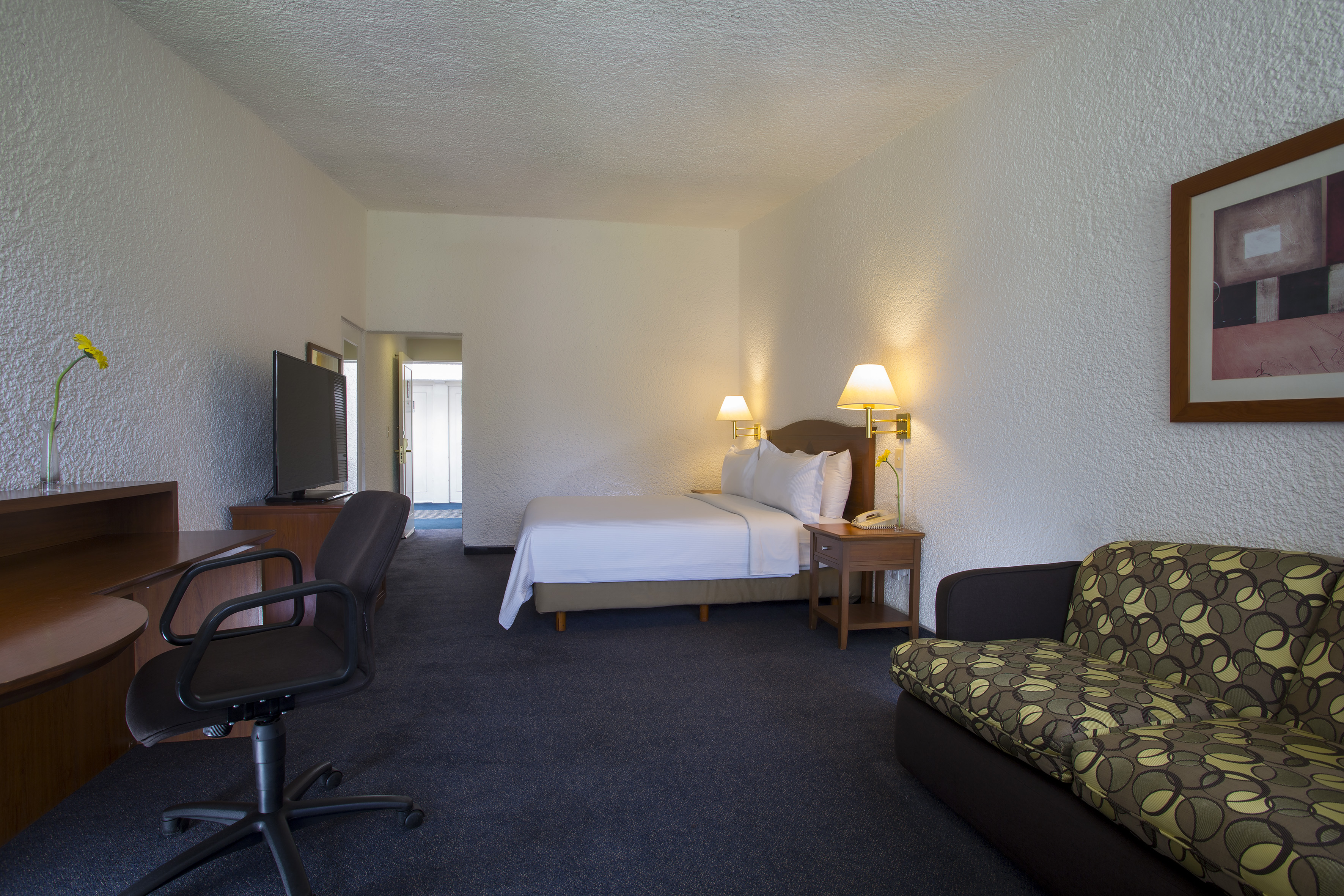 Double Deluxe King Bed