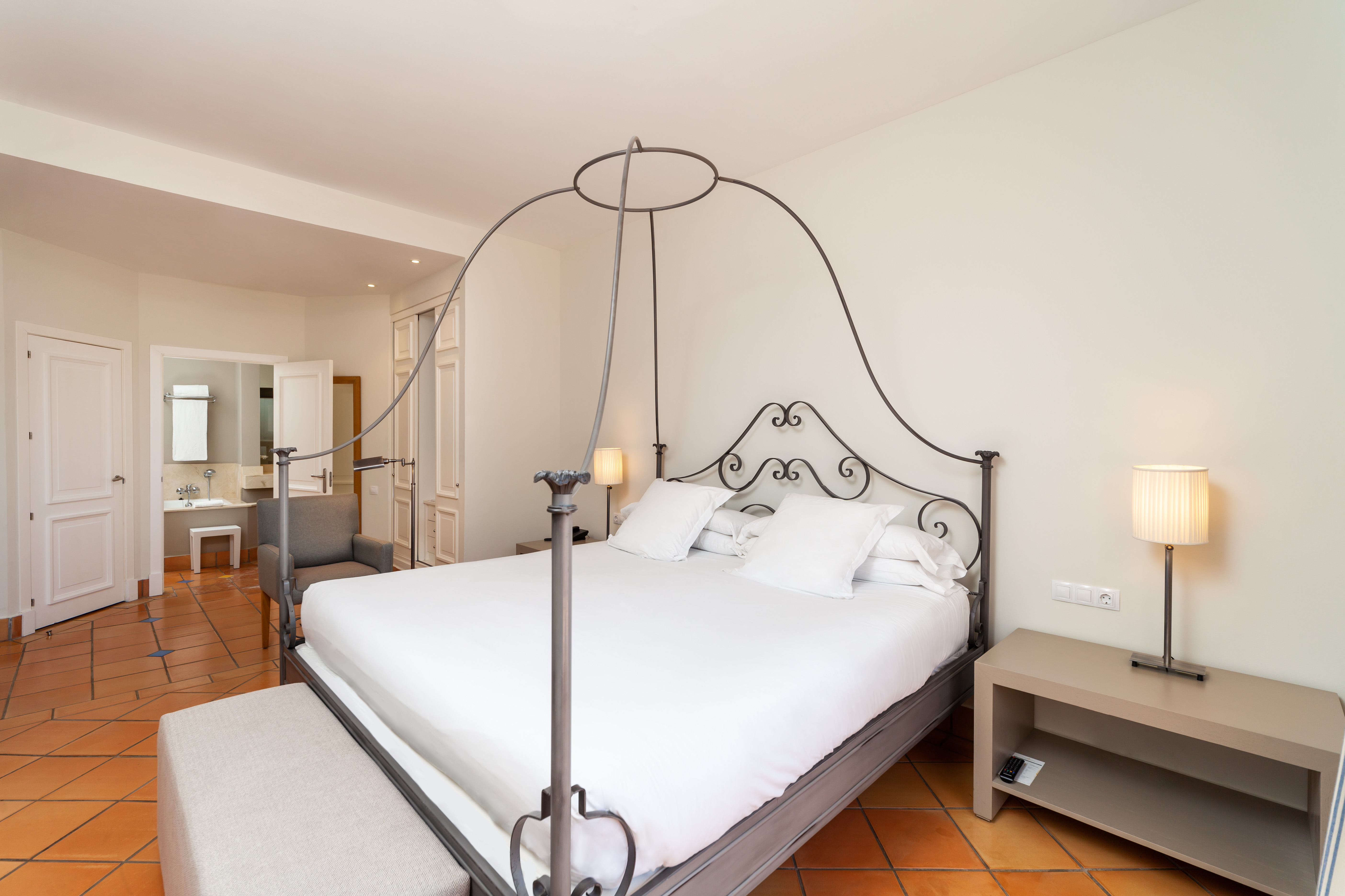 Double Single Superior