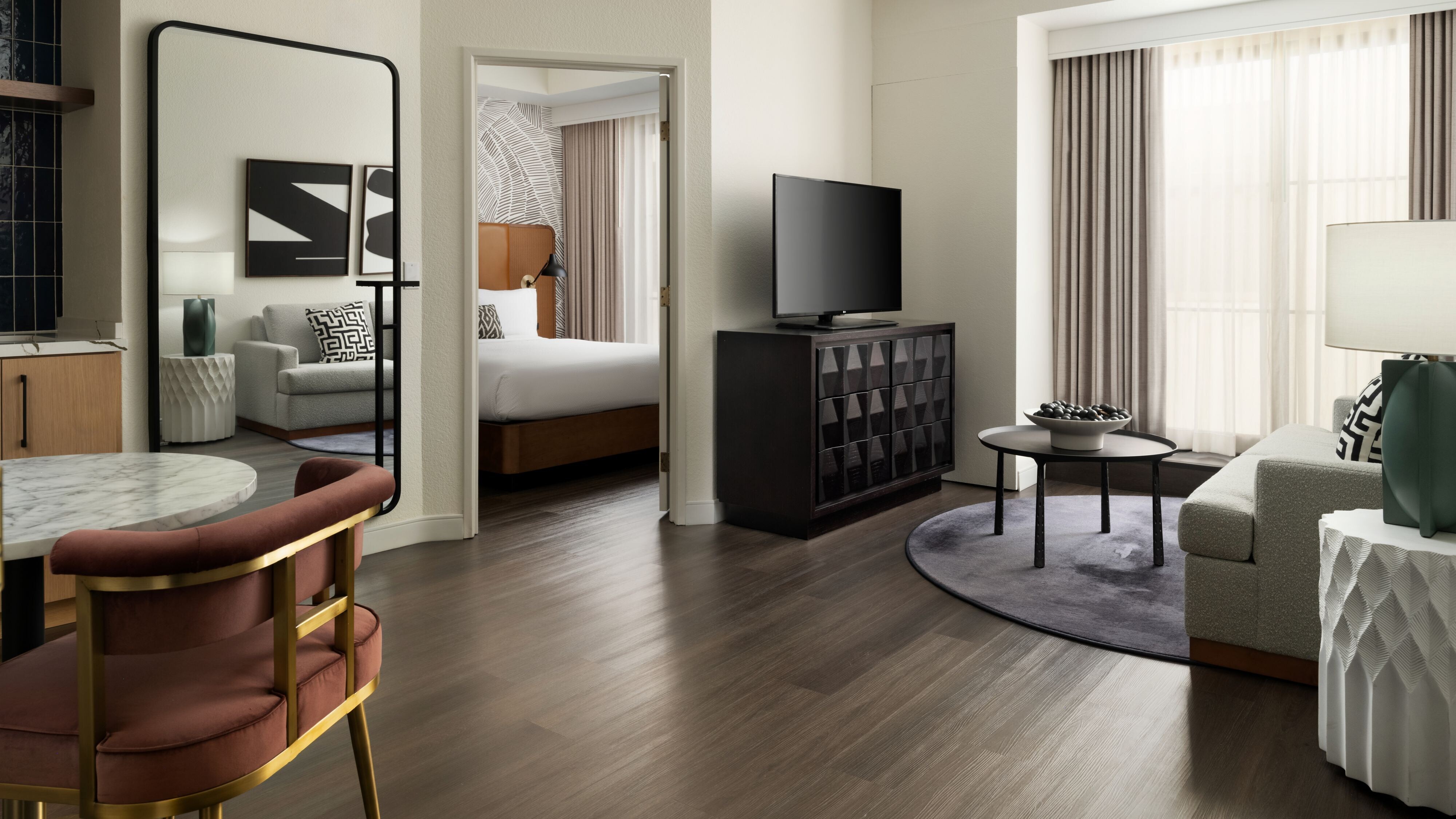 Suite Queen Bed Non Smoking