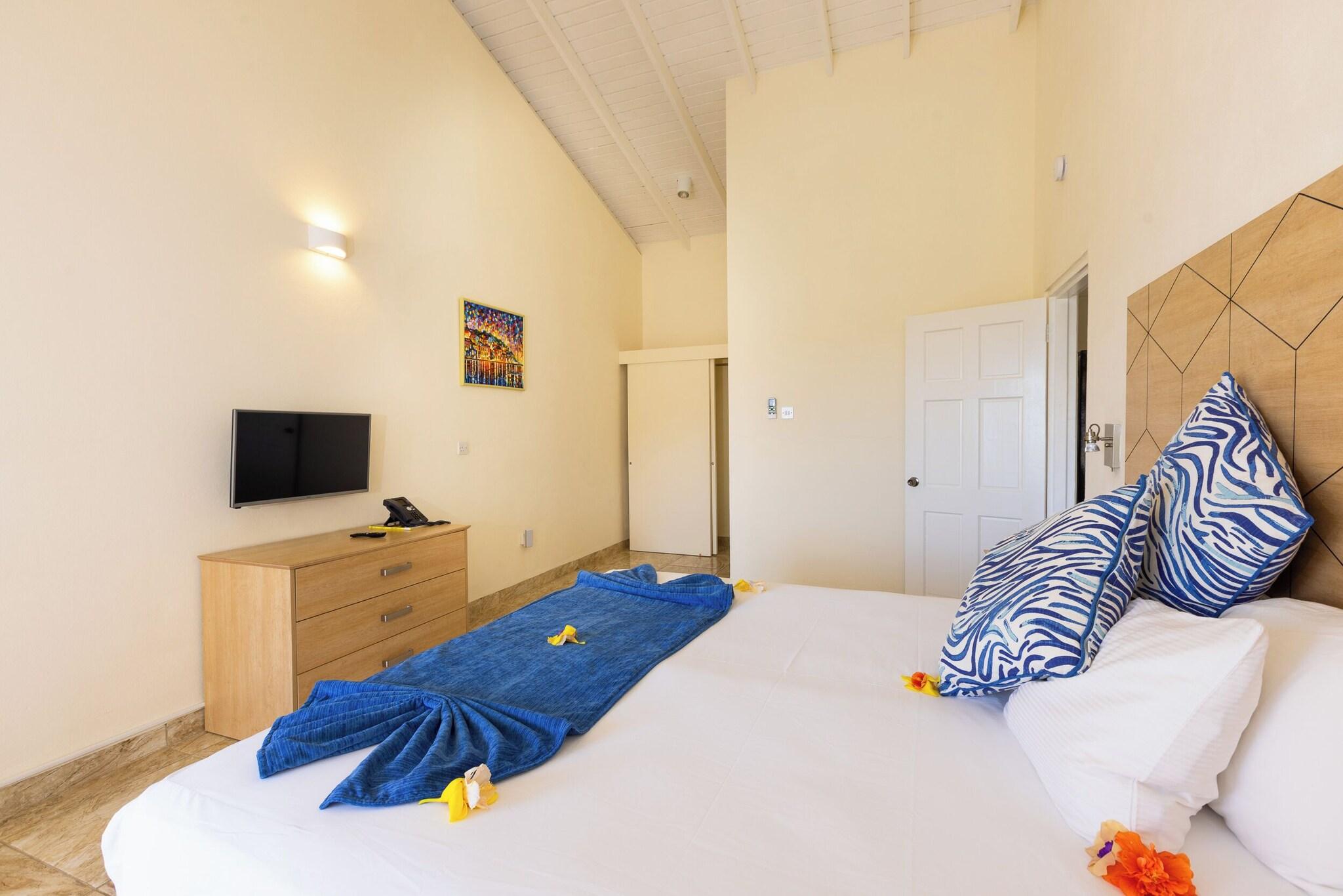 Suite Ocean View King Bed