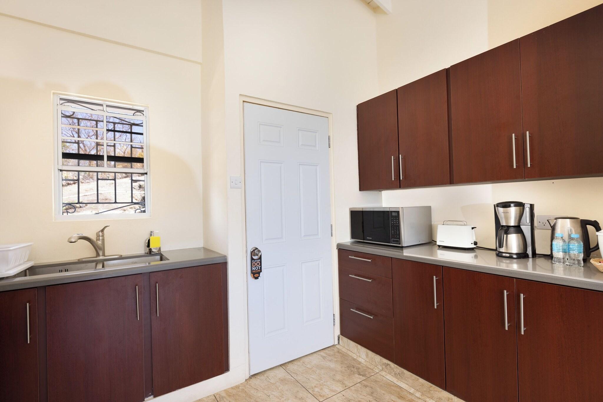 Suite Ocean View King Bed