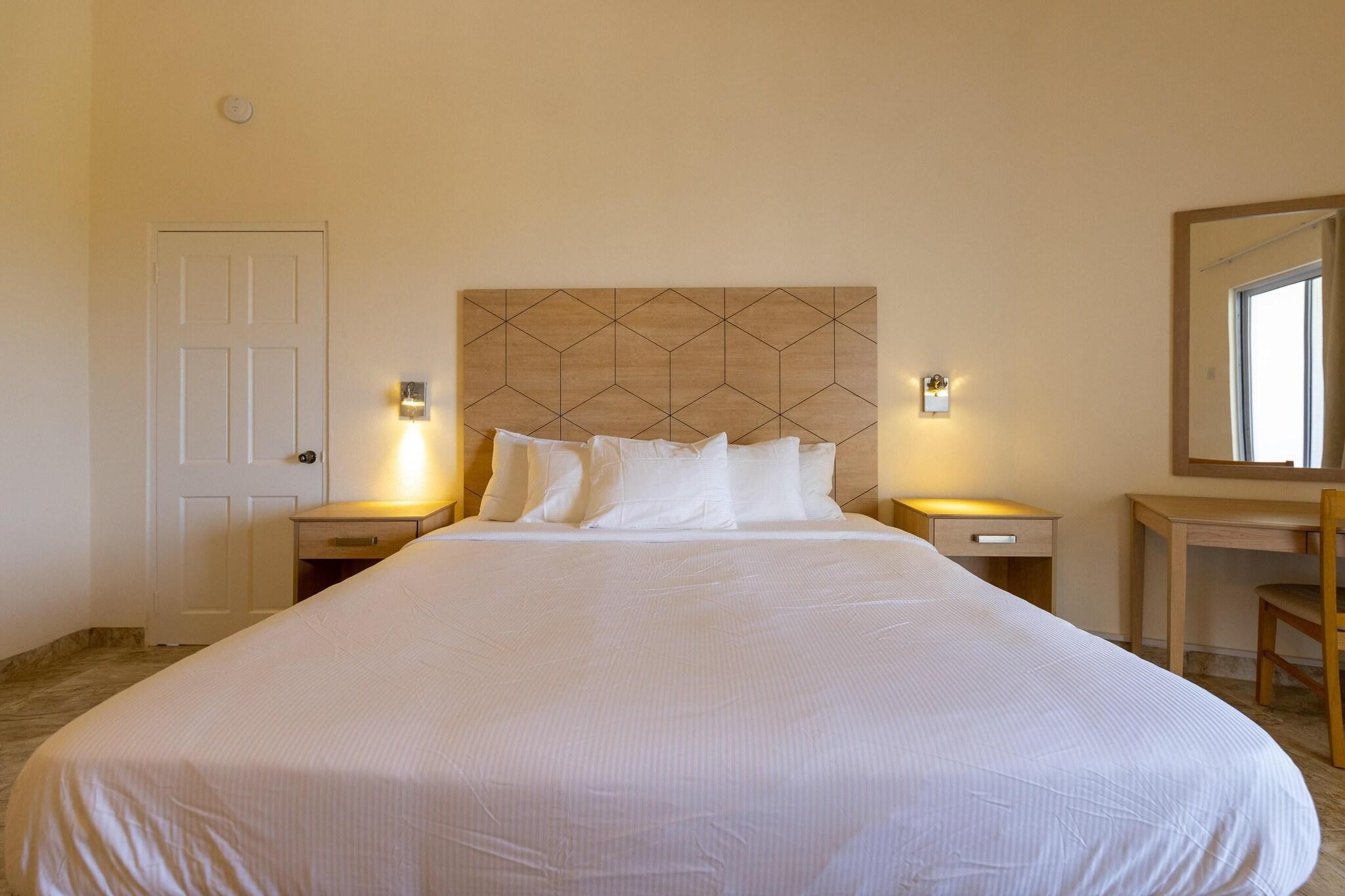 Suite Ocean View King Bed