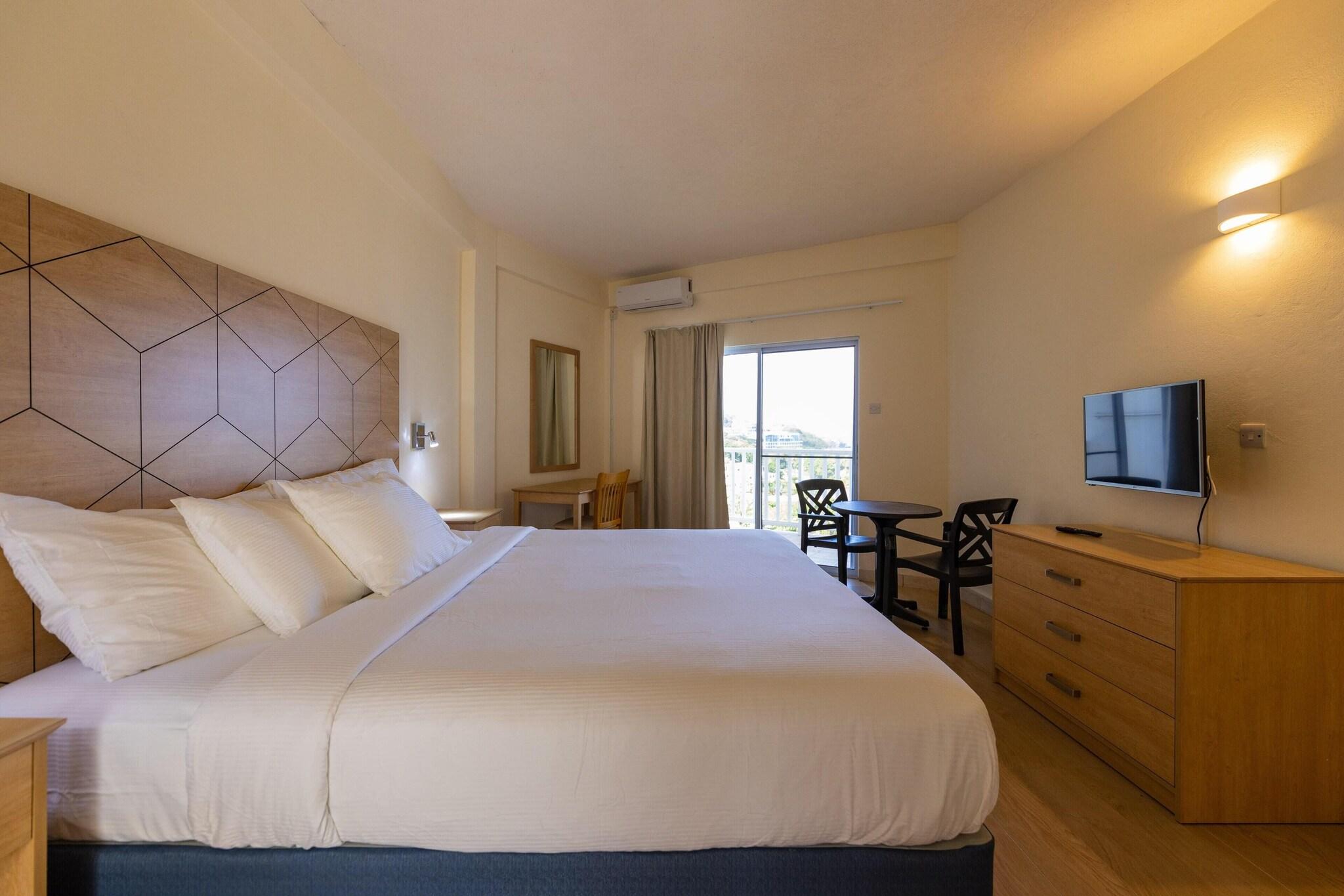 Double Ocean View King Bed