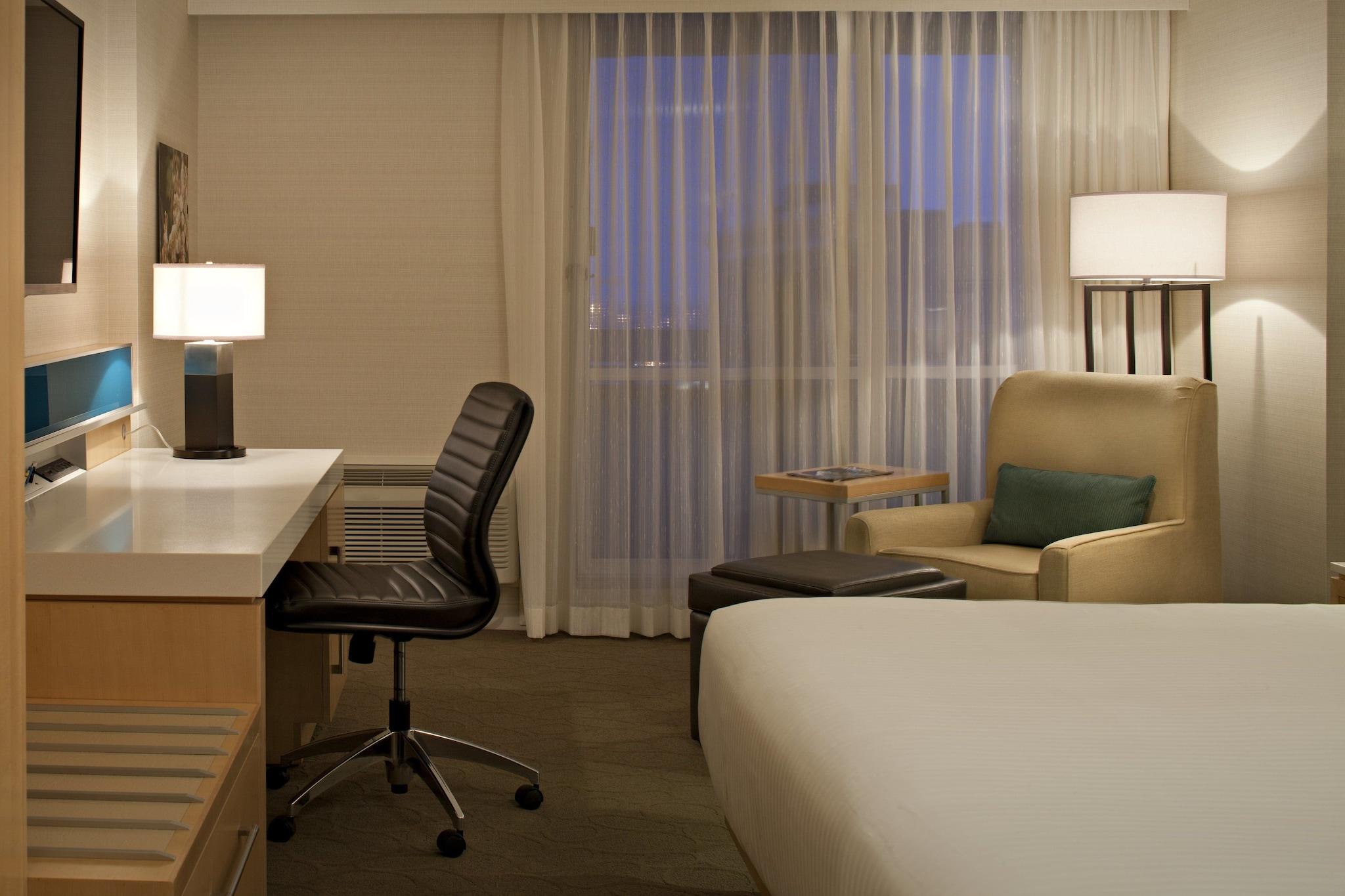 Double Club King Bed