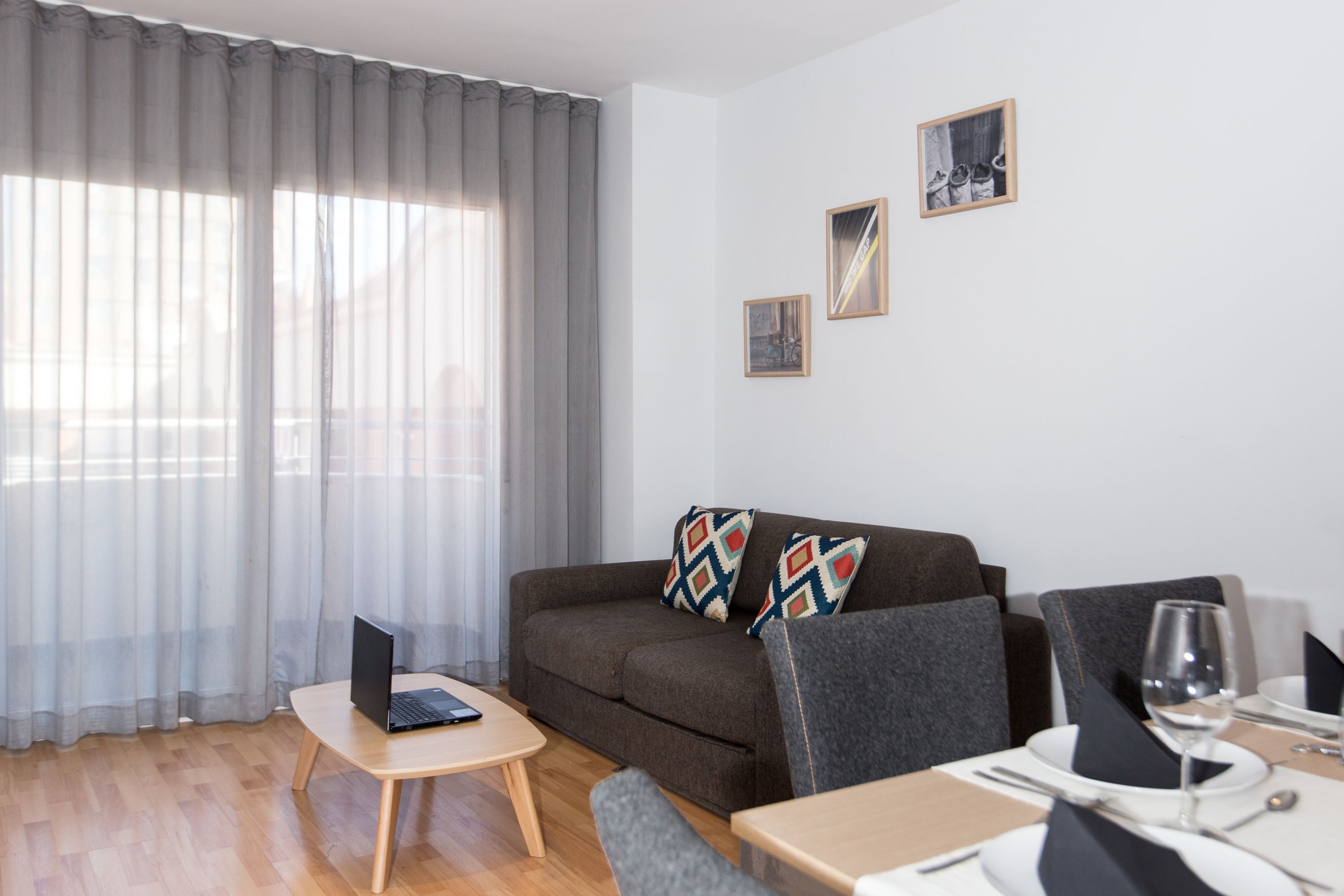 Apartment Capacity 6