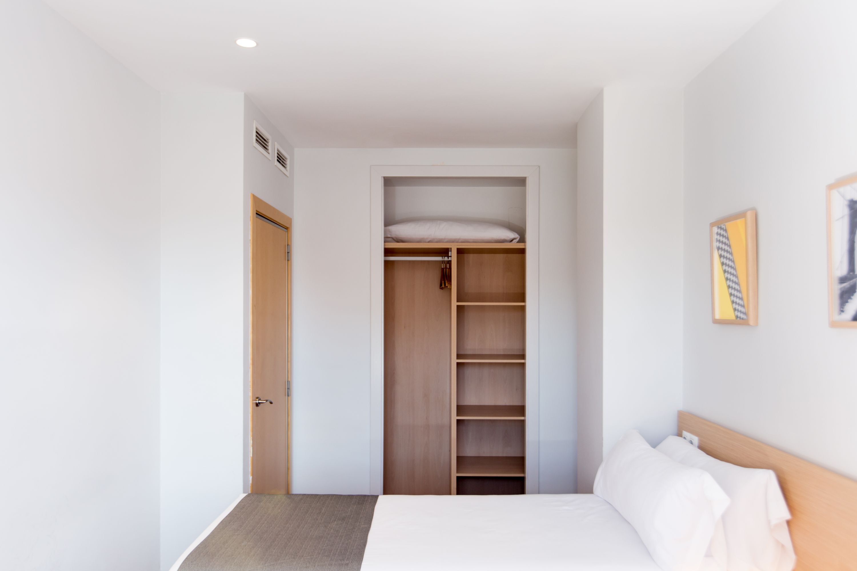 Apartment Capacity 4