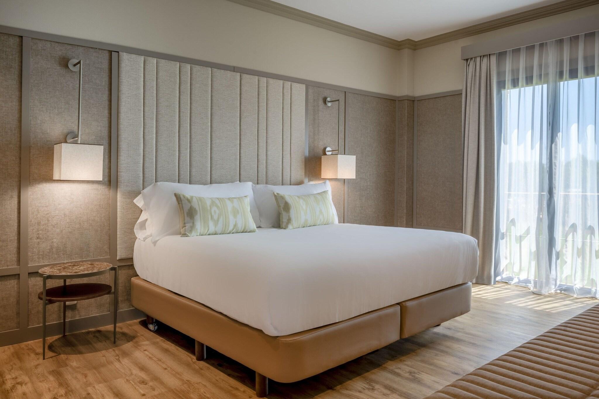 Suite Garden View King Bed