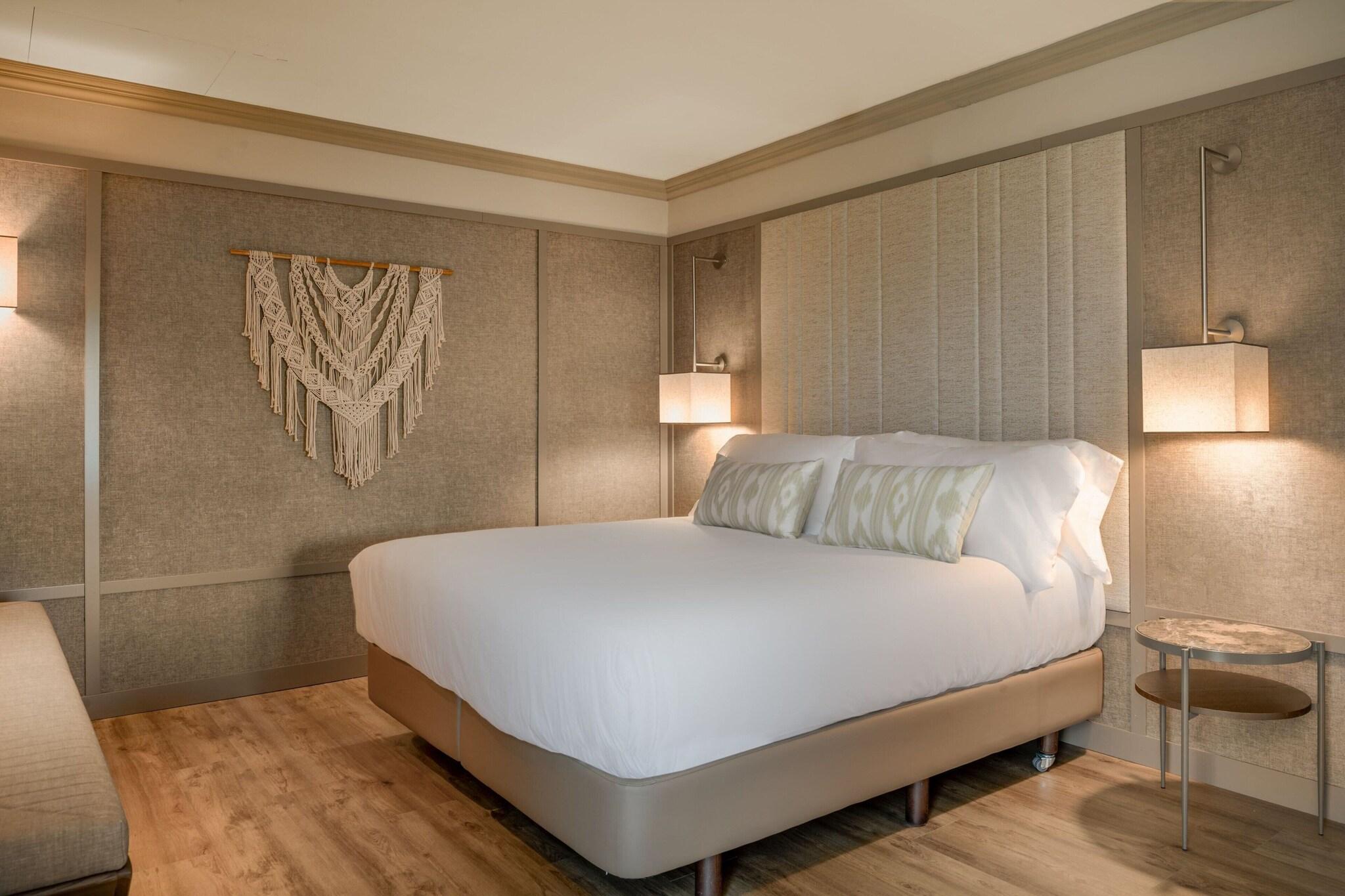 Double Superior King Bed