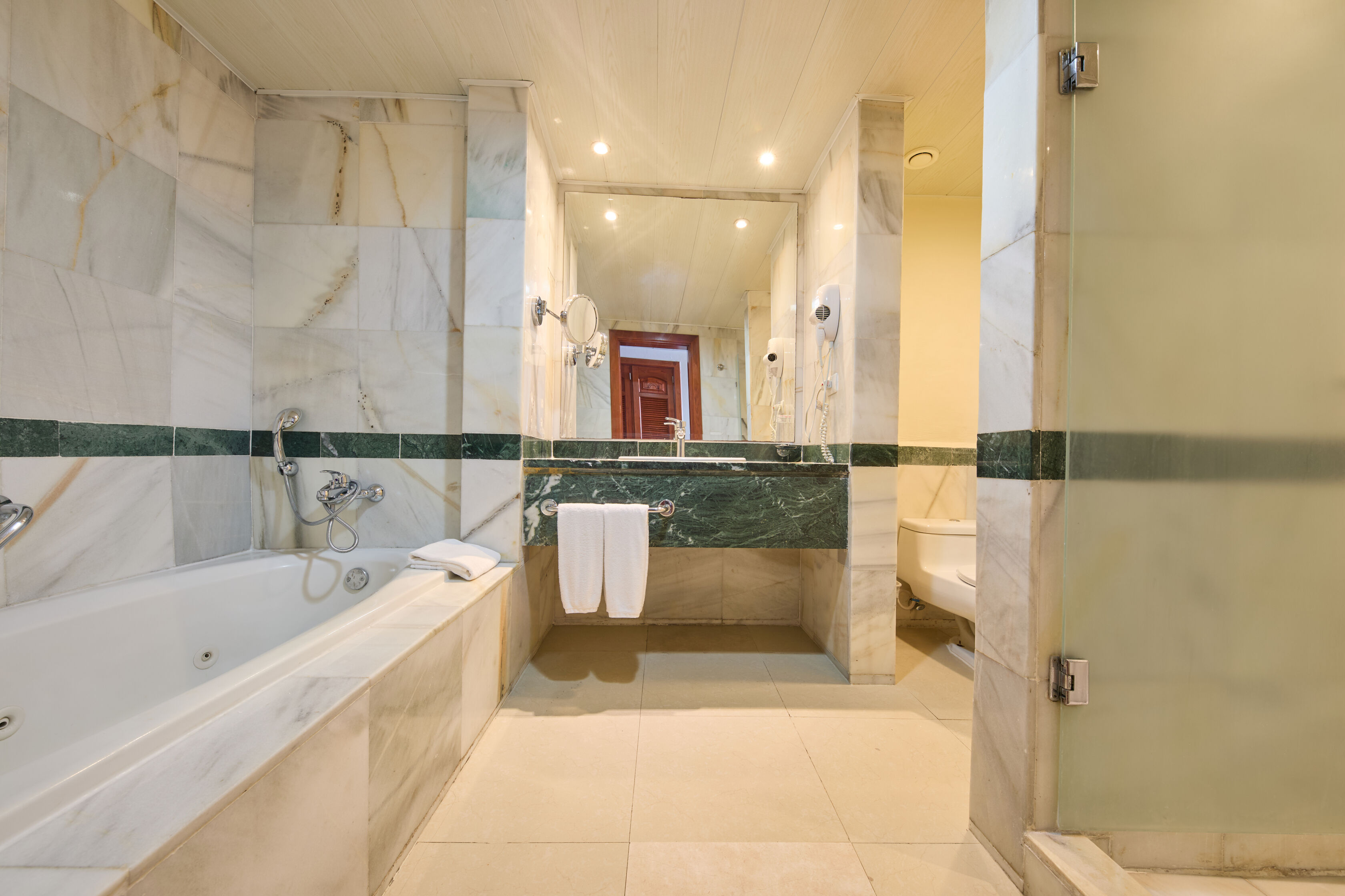 Junior Suite Ocean Front