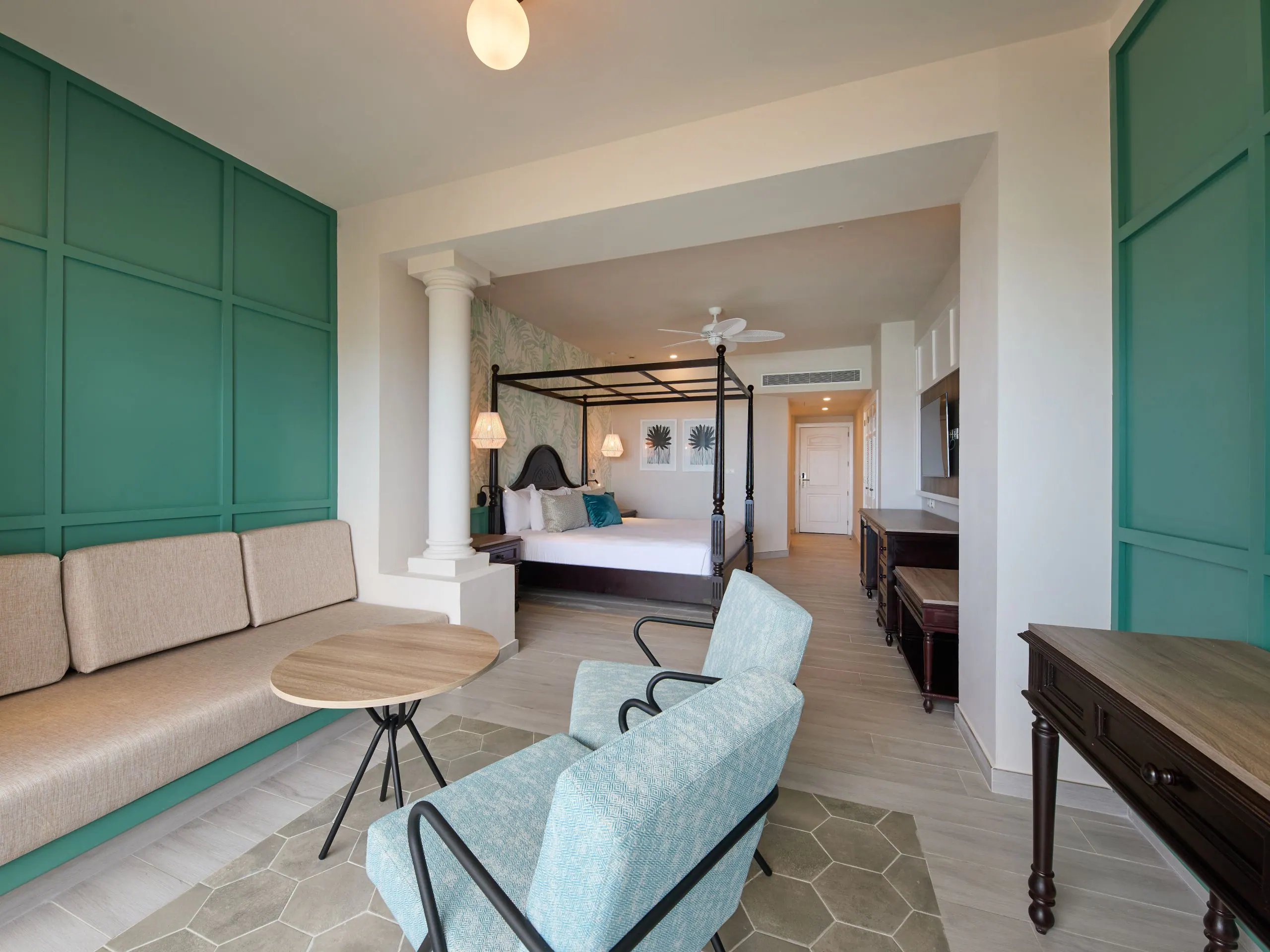 Junior Suite King Size Bed