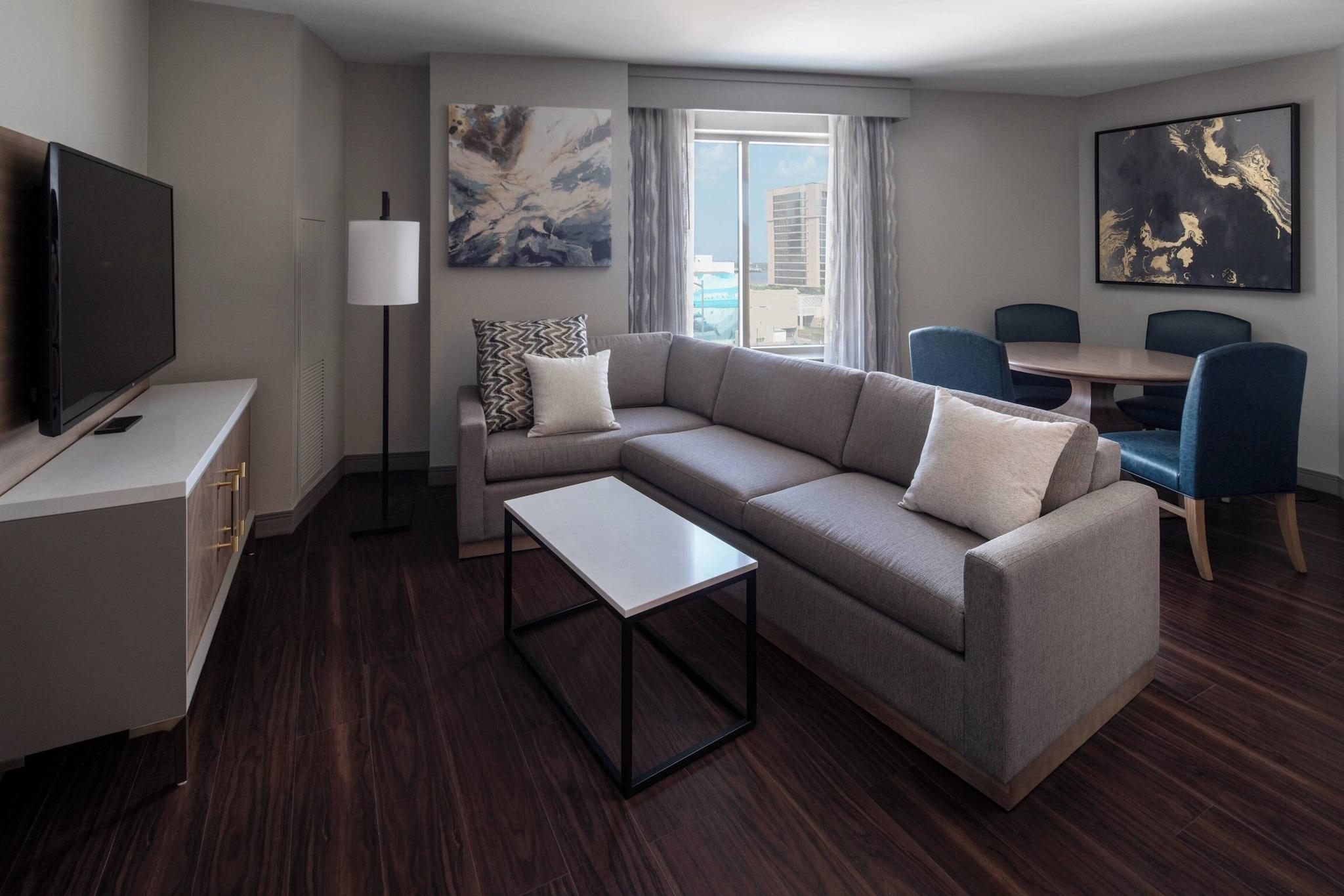 Junior Suite King Bed One Bedroom 