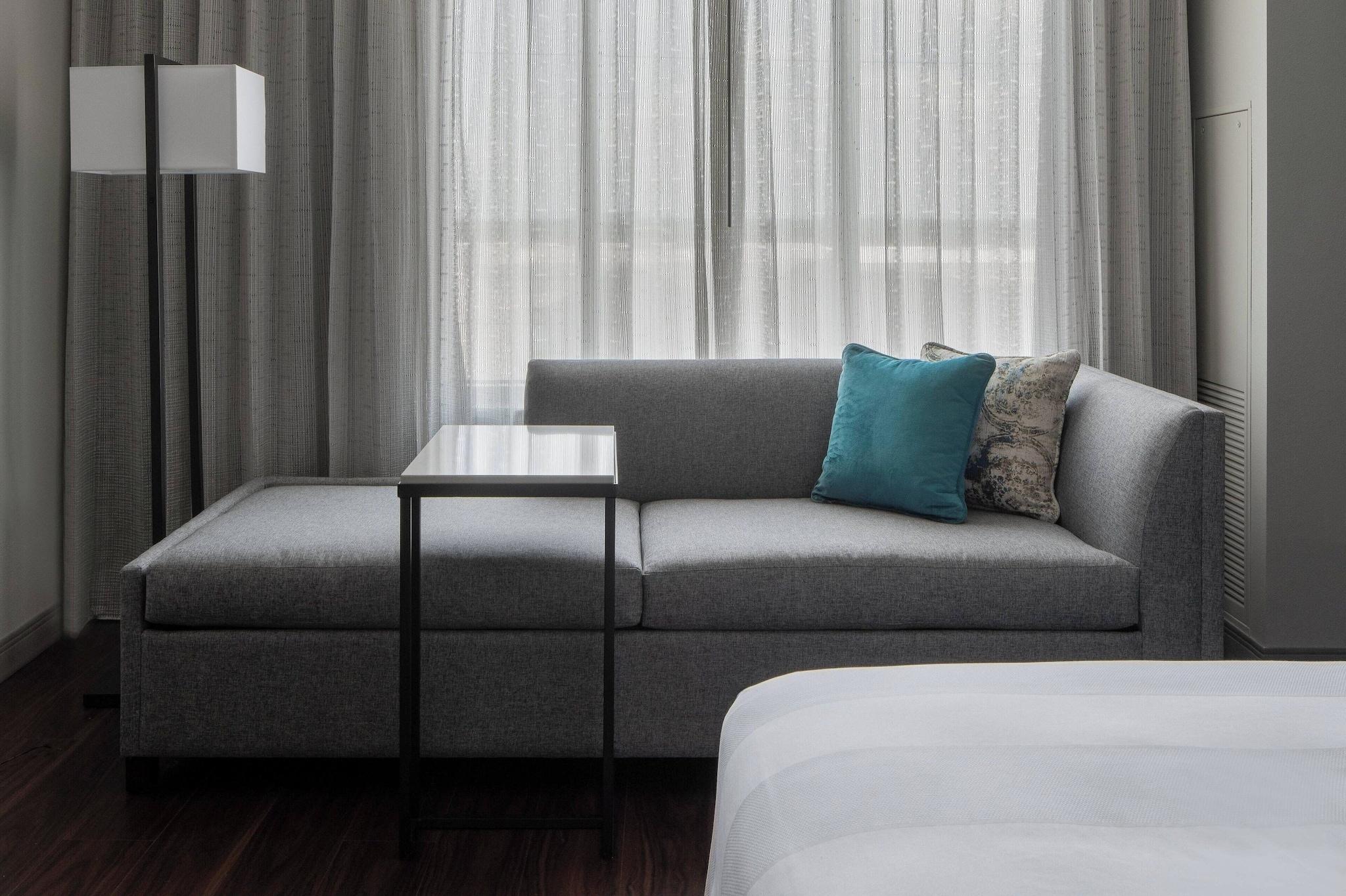 Double Club King Bed