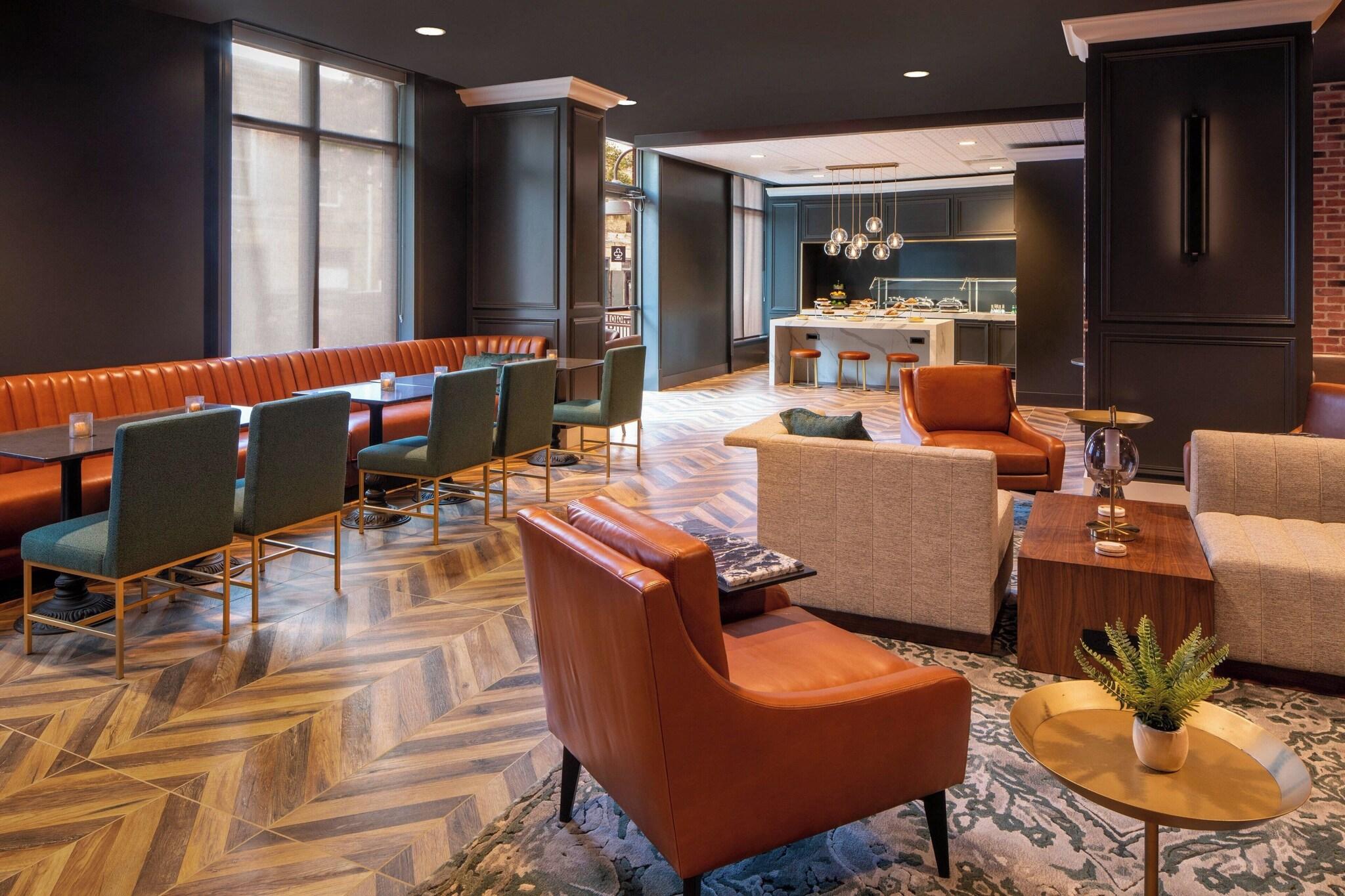 Double Club King Bed