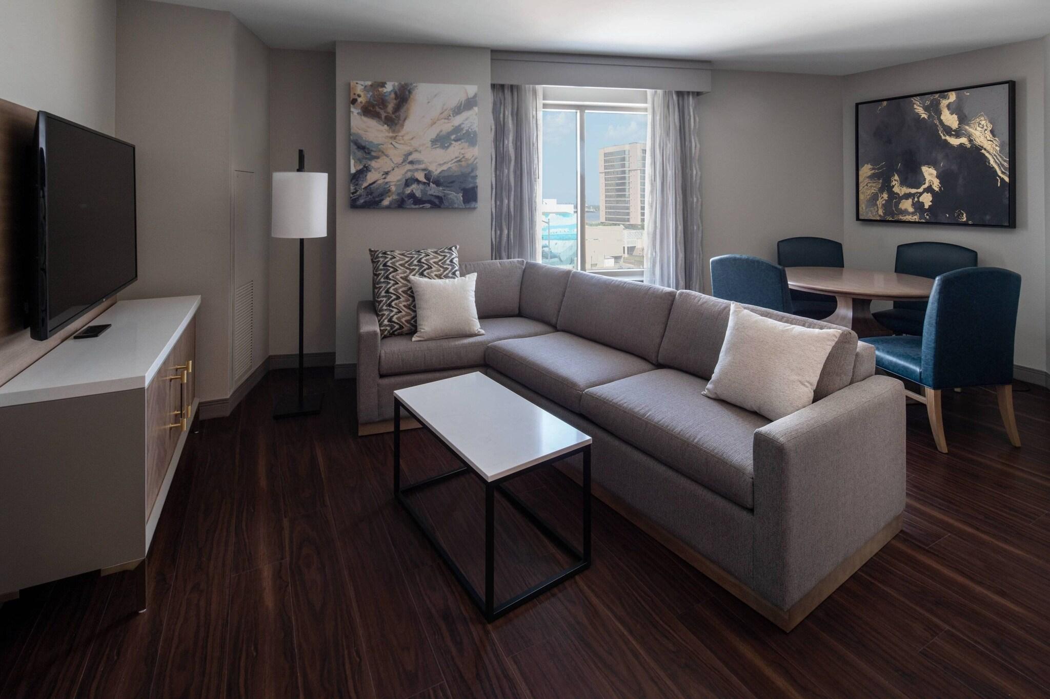 Junior Suite King Bed One Bedroom 