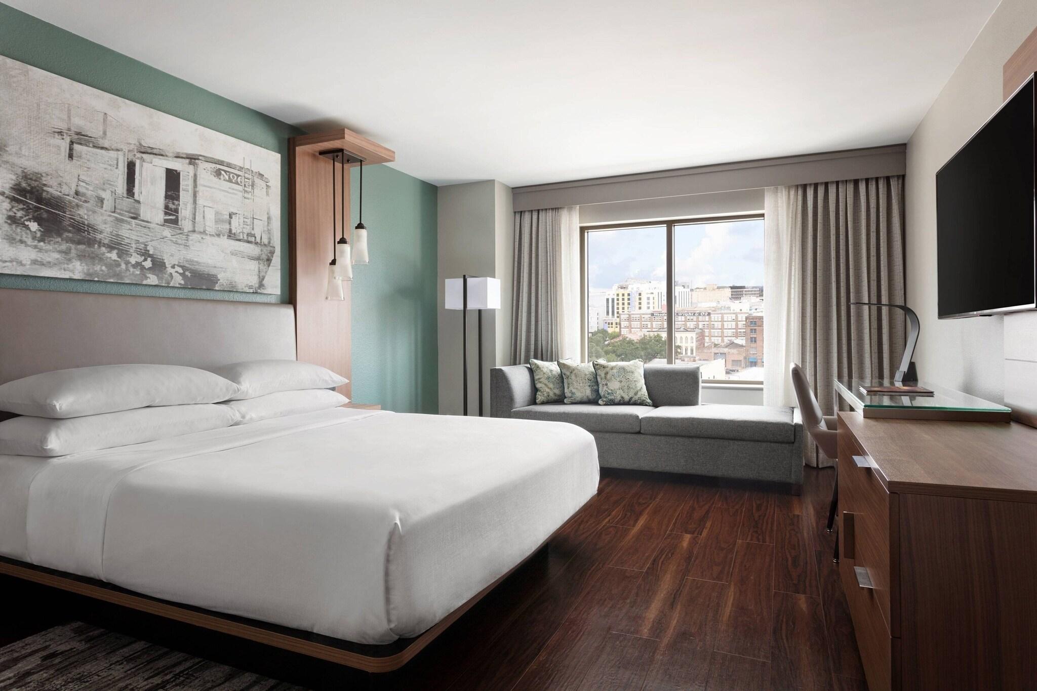 Double Club King Bed