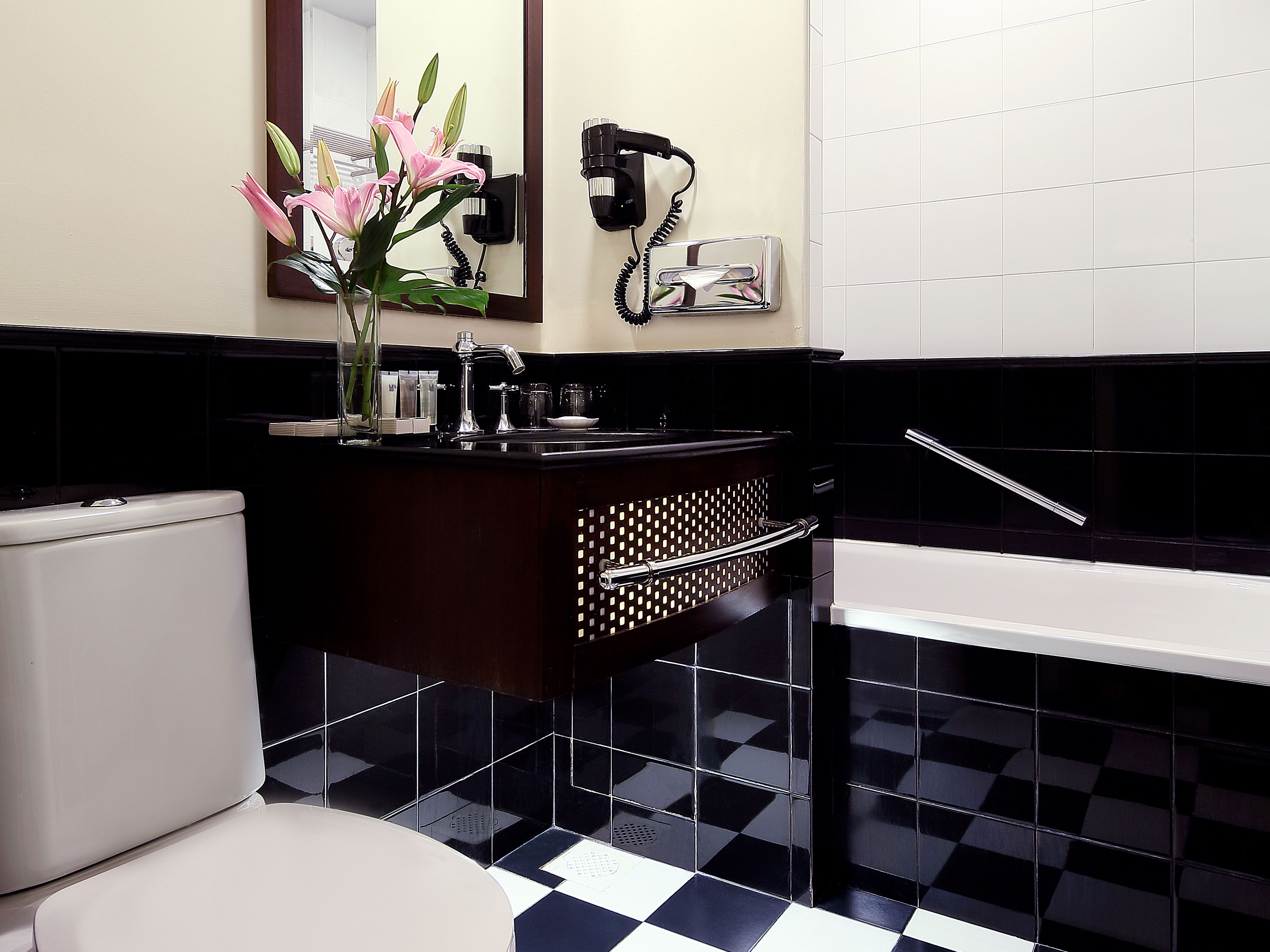 Family Room Executive