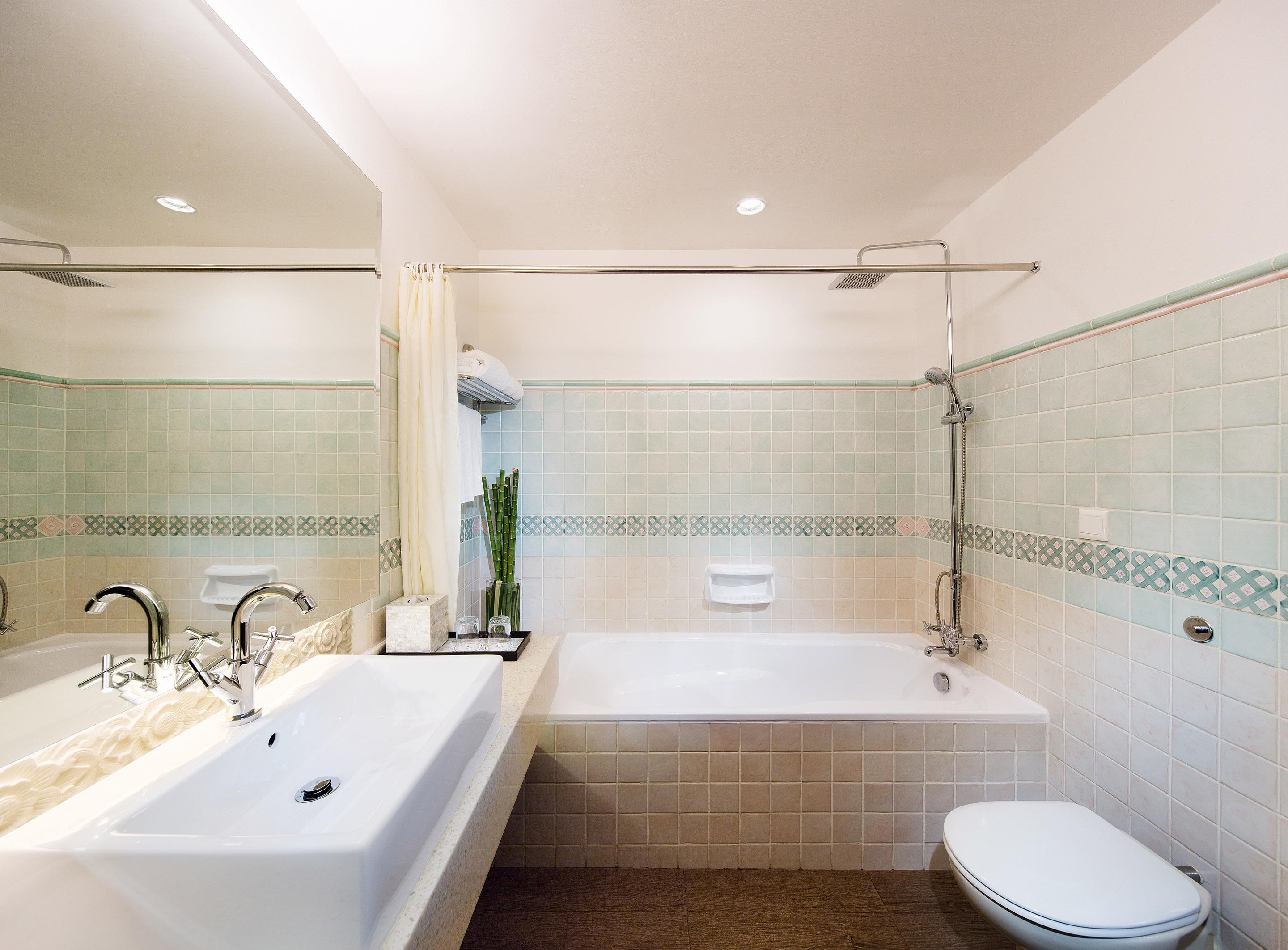 Double or Twin Superior