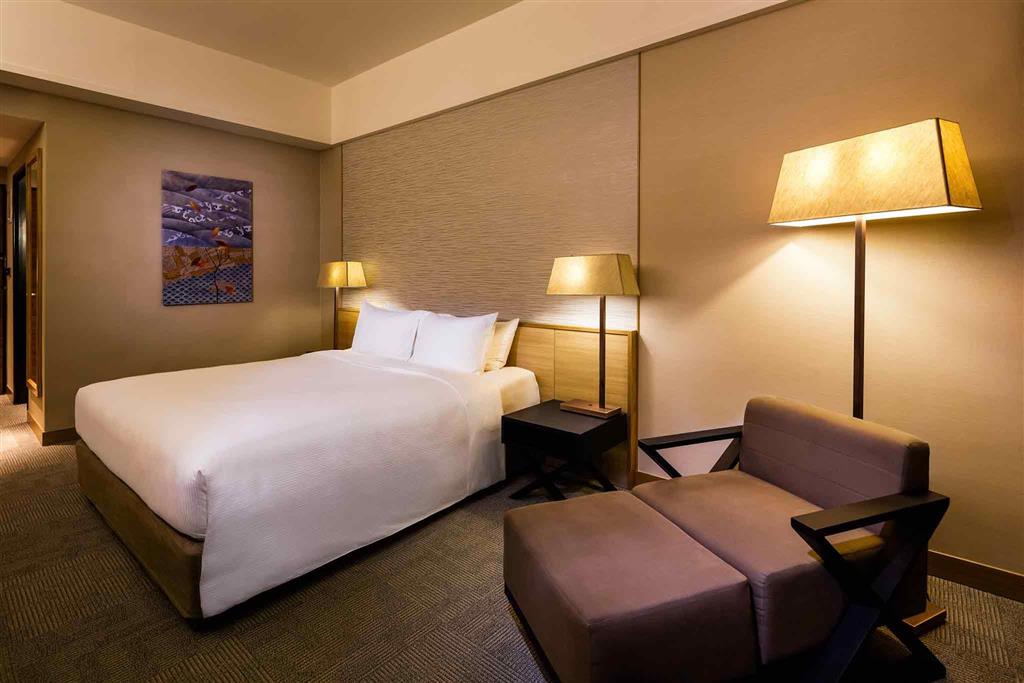 Double Superior King Bed