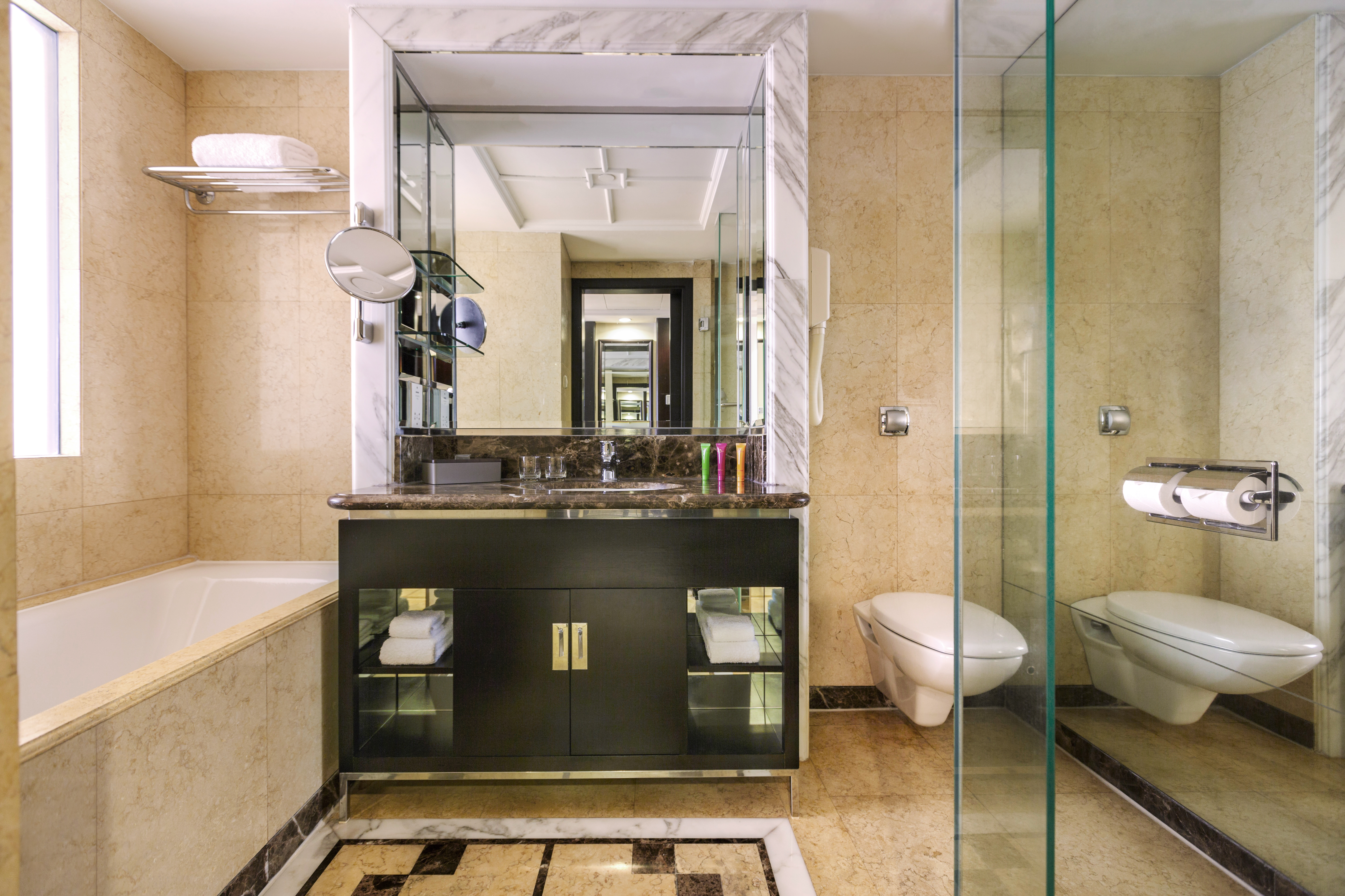 Twin Deluxe Superior