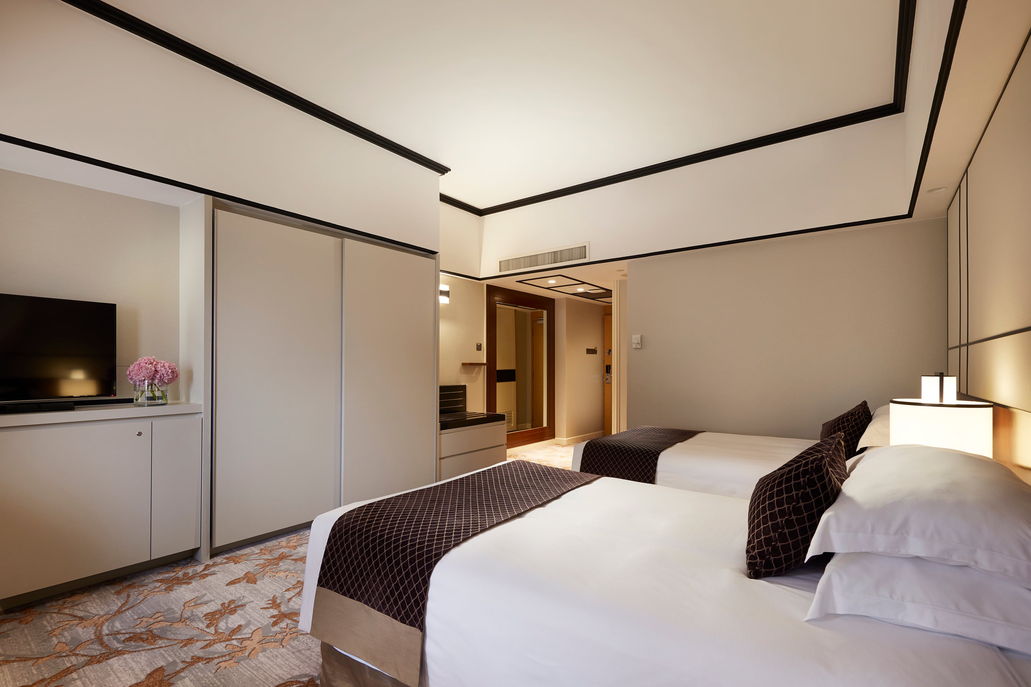 Twin Deluxe Superior