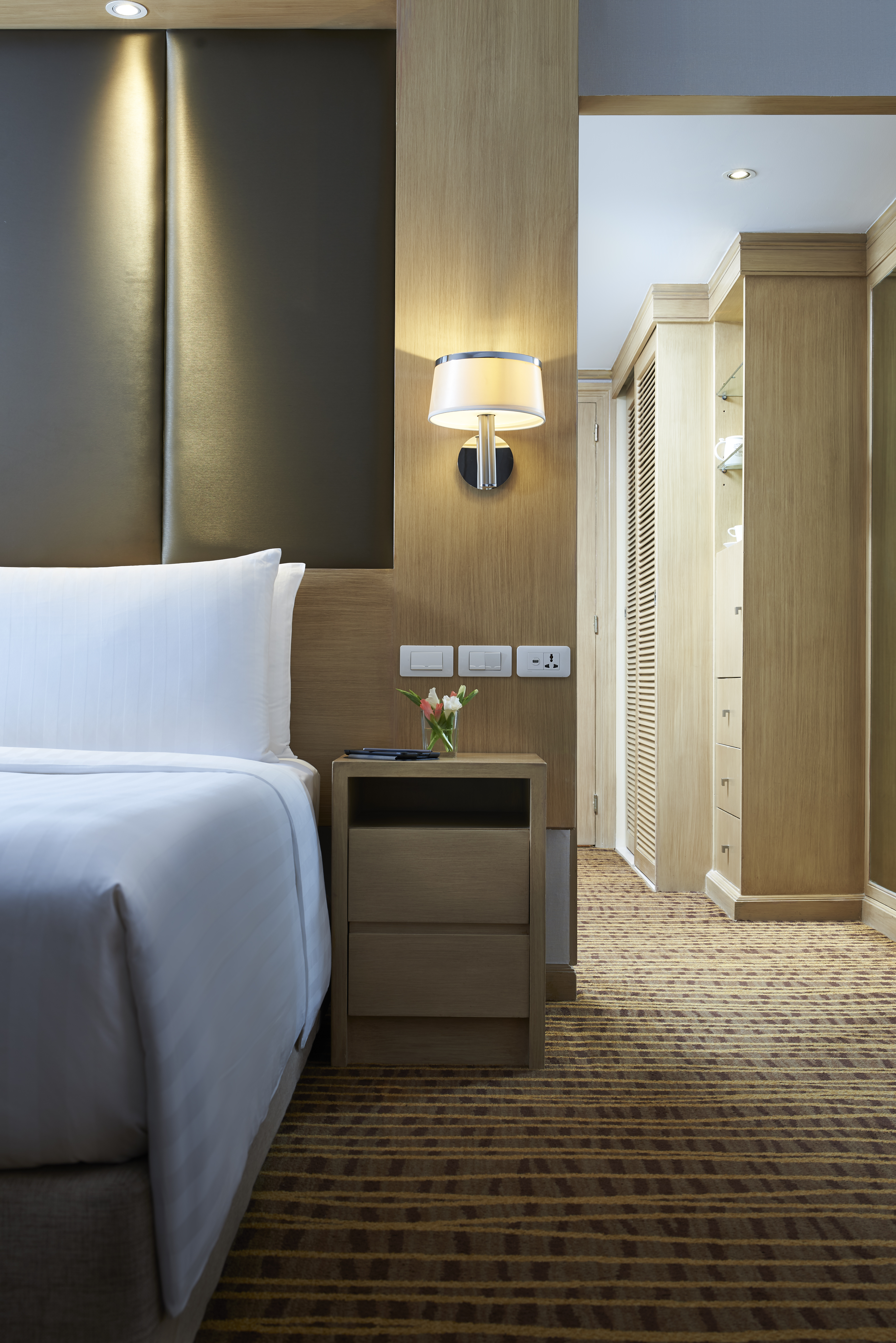 Double Deluxe King Bed