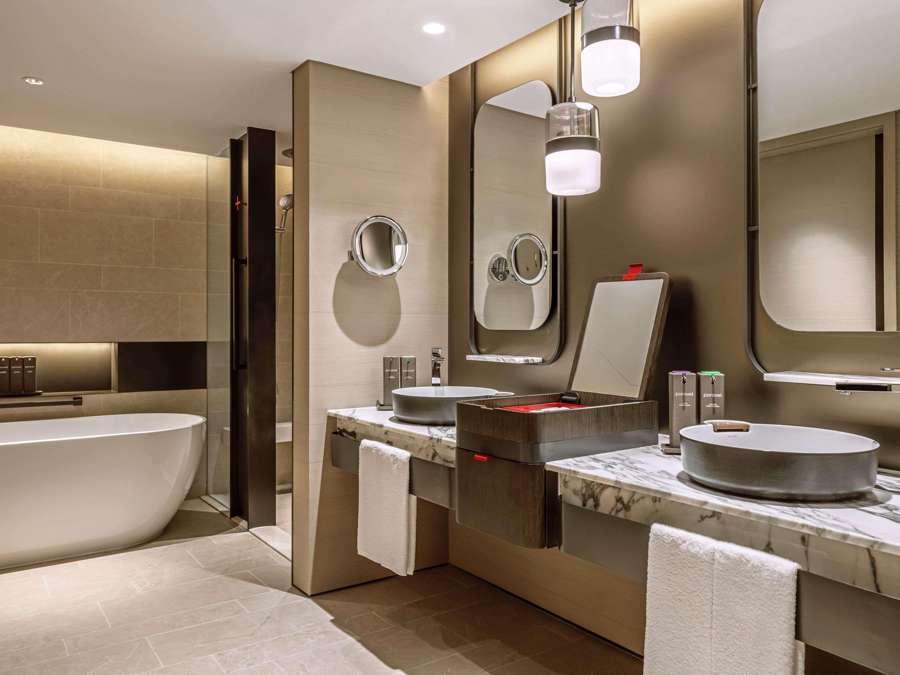 Suite with Kitchenette with Views