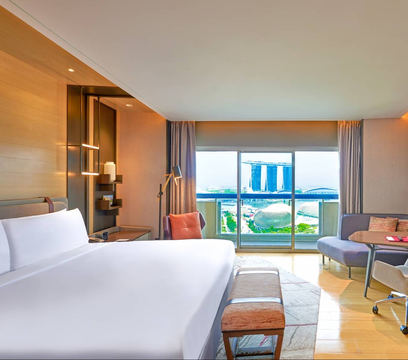 Double Bay View King Bed