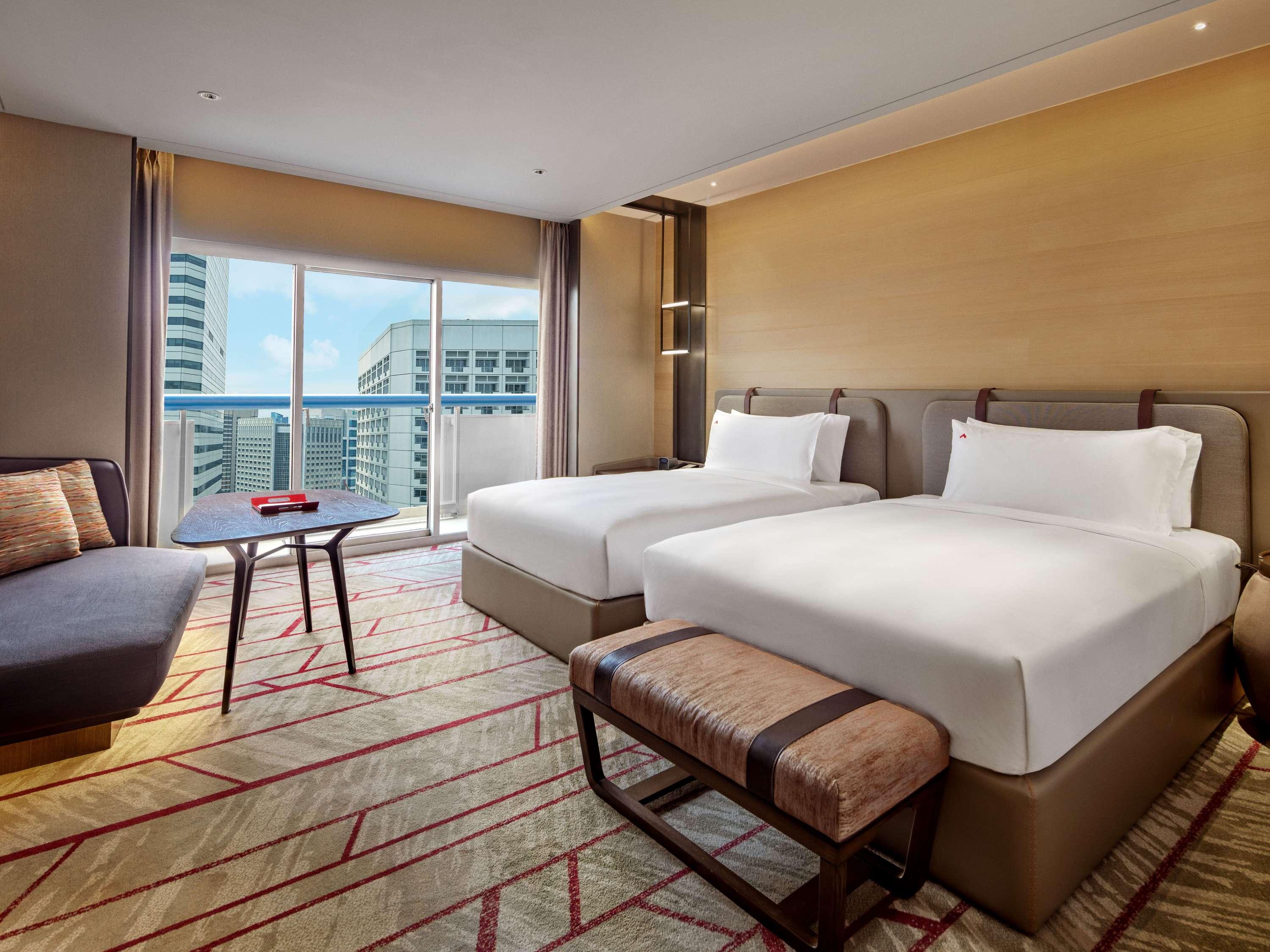 Suite with Kitchenette with Views