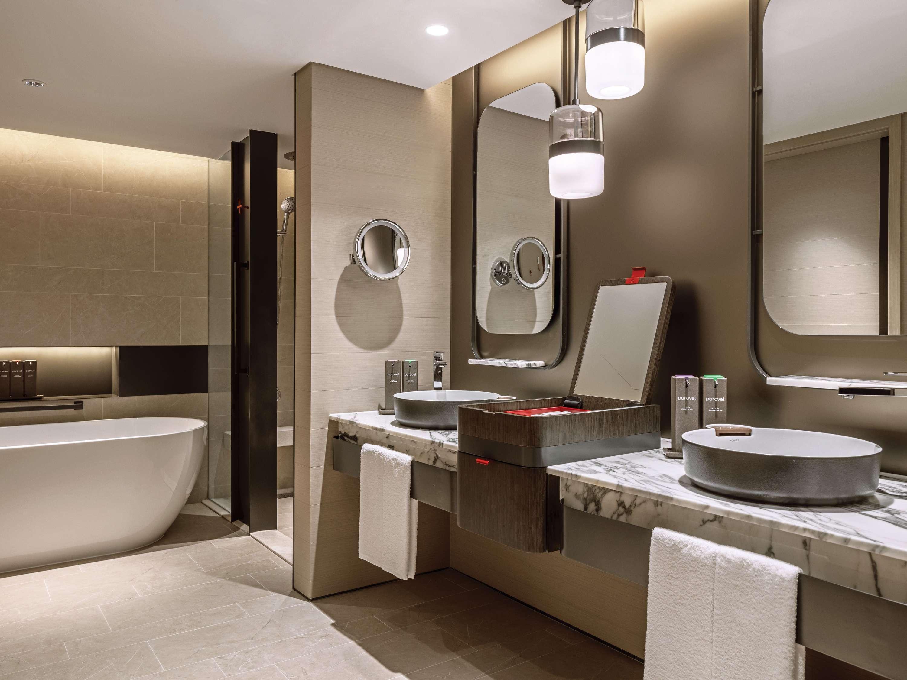 Suite with Kitchenette with Views