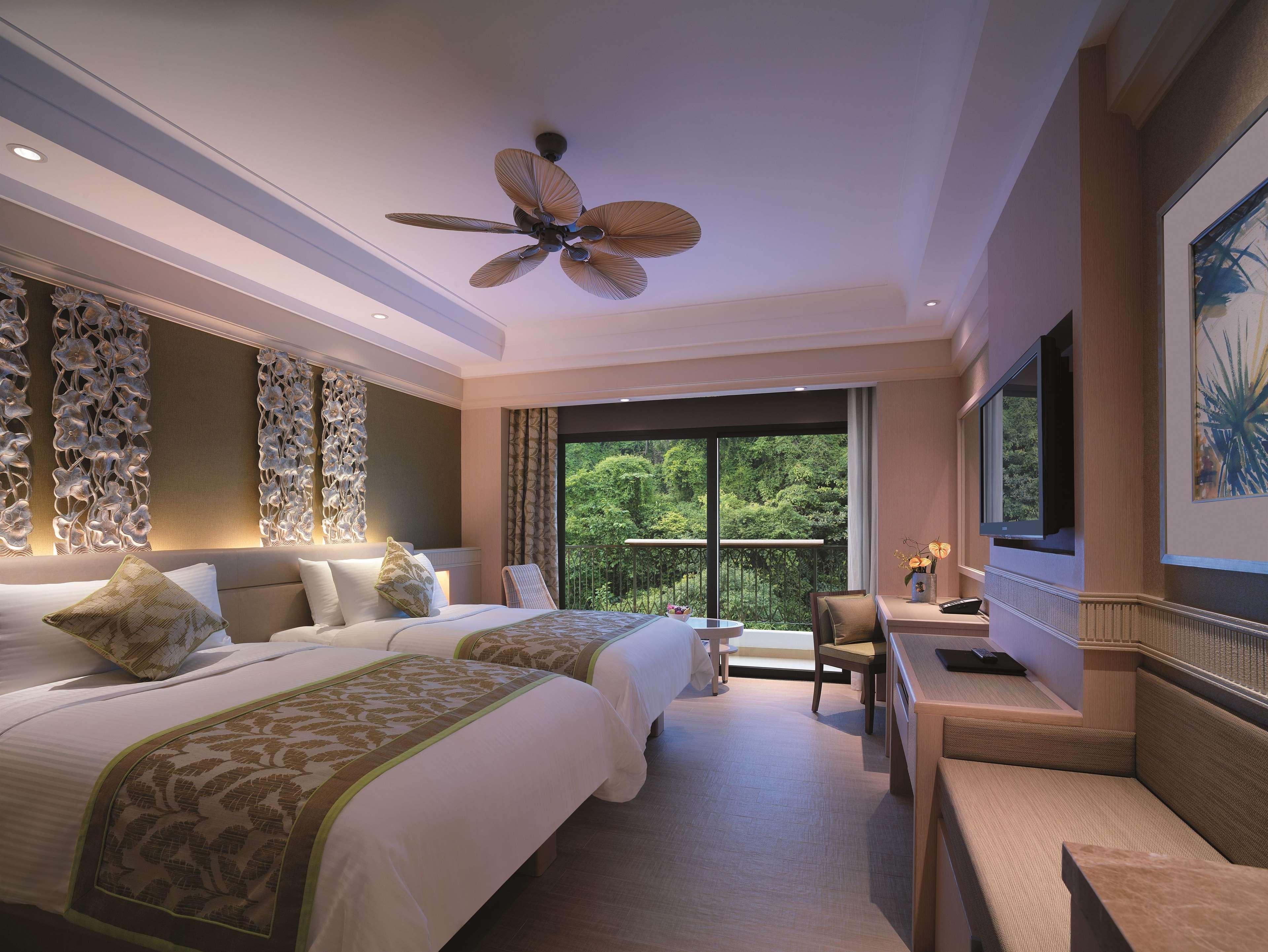 Double Superior King Bed