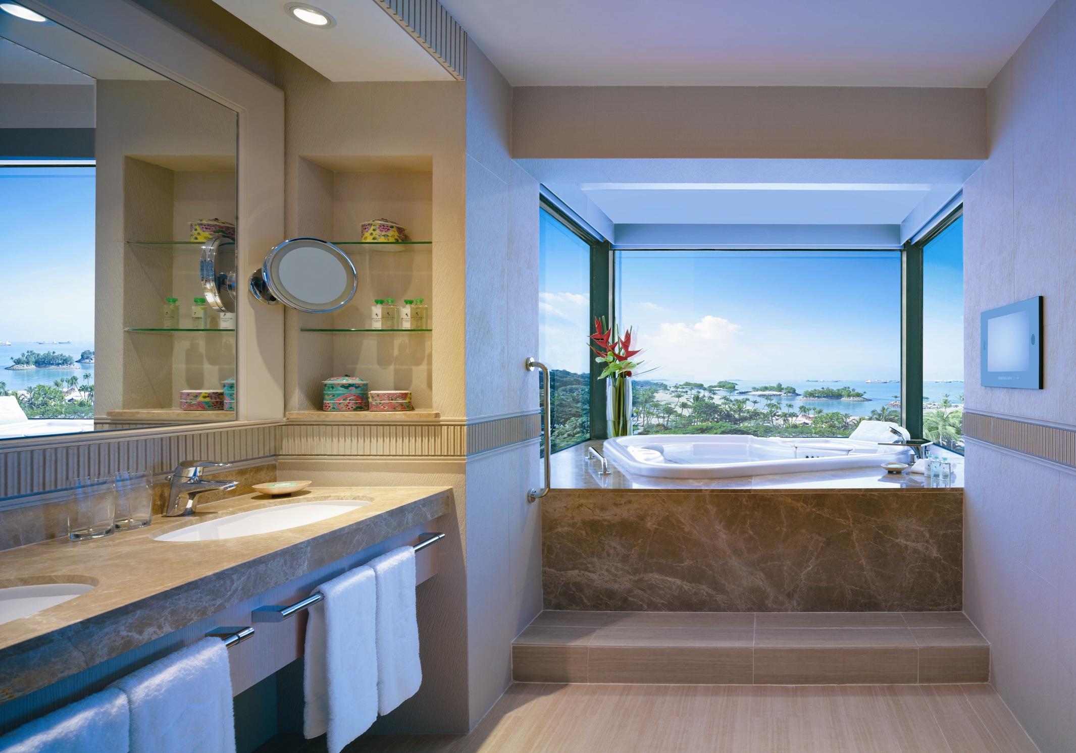 Double Deluxe Pool View