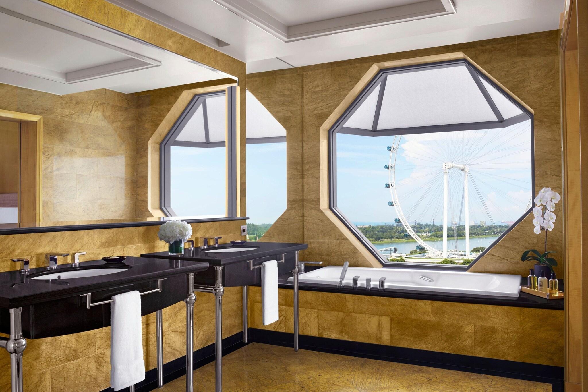 Suite Premier with Views