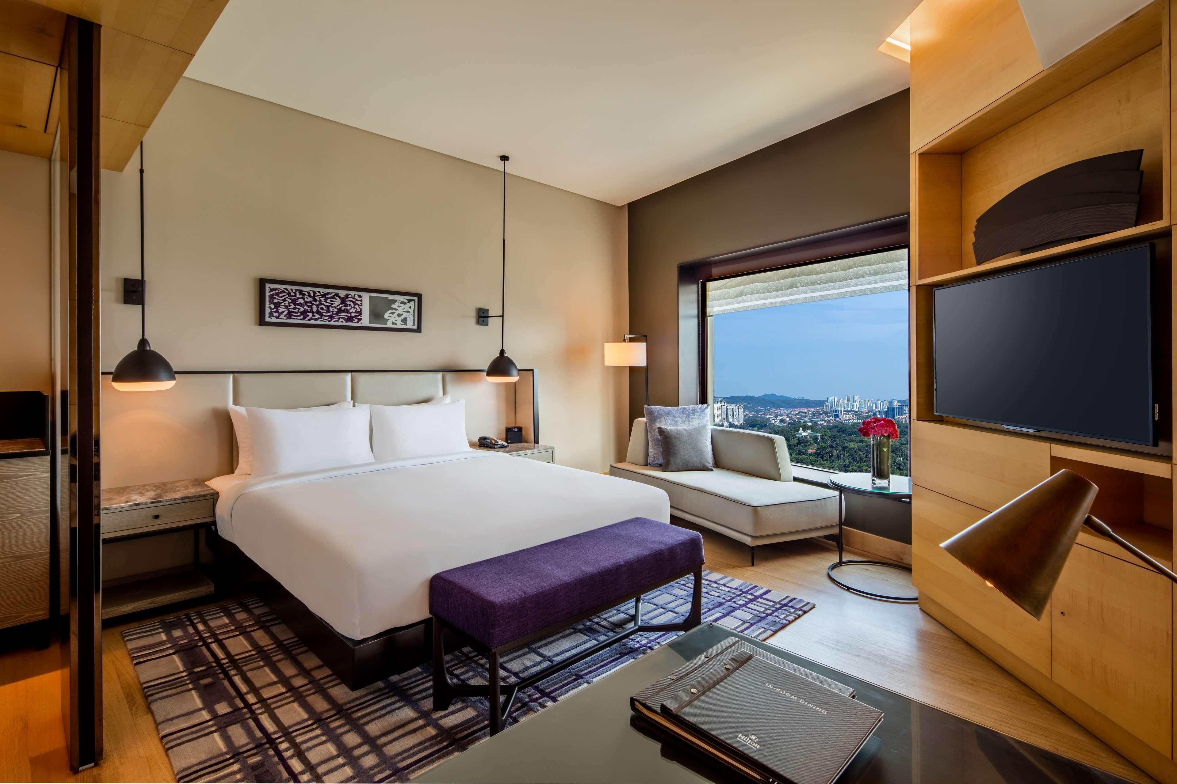 Double Executive King Bed