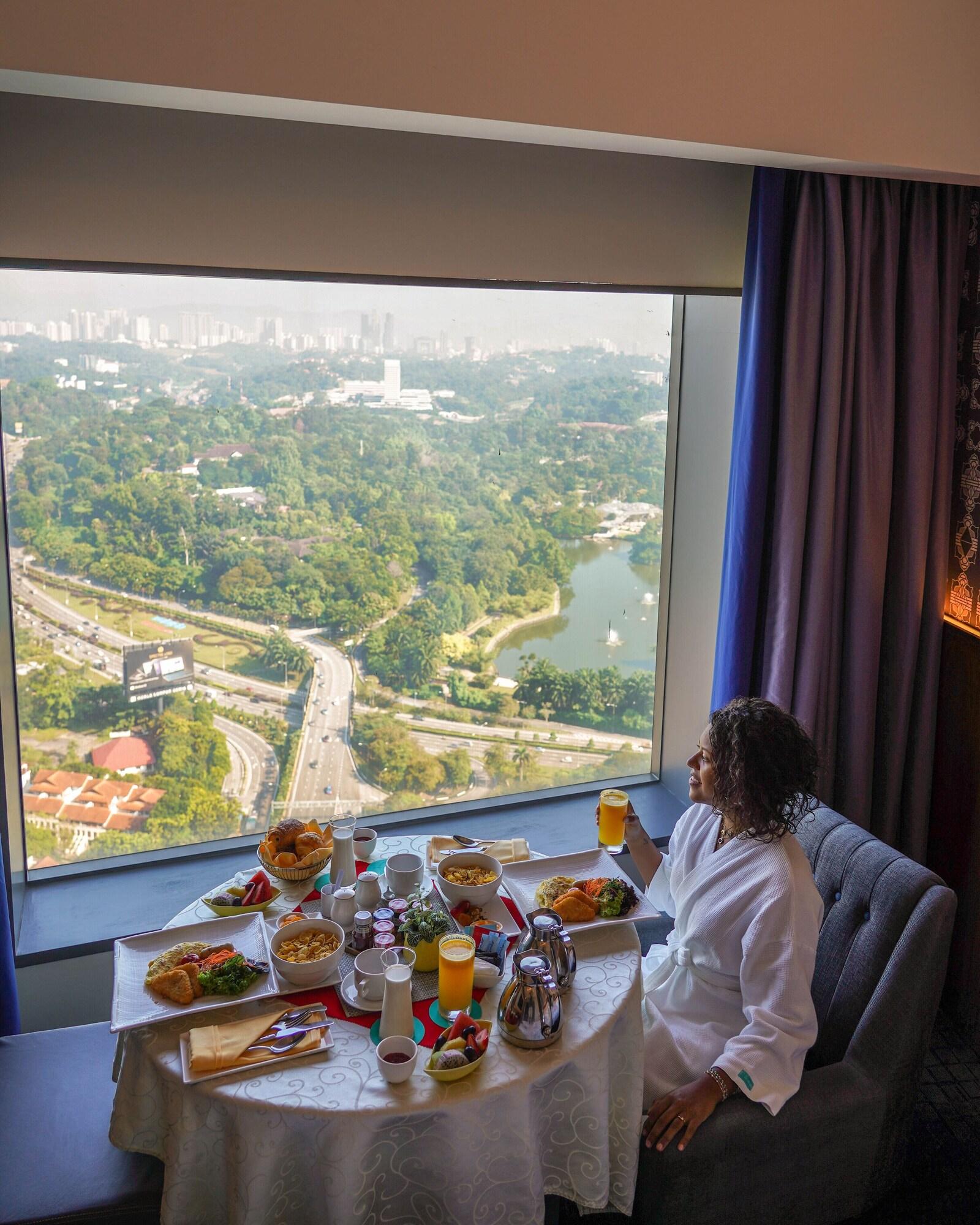 Double King Size Bed