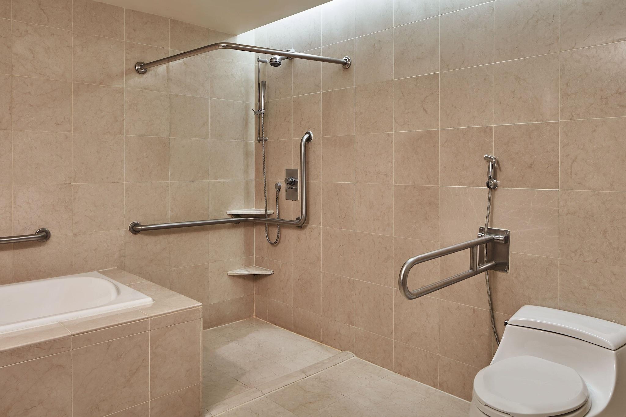 Double Deluxe King Bed