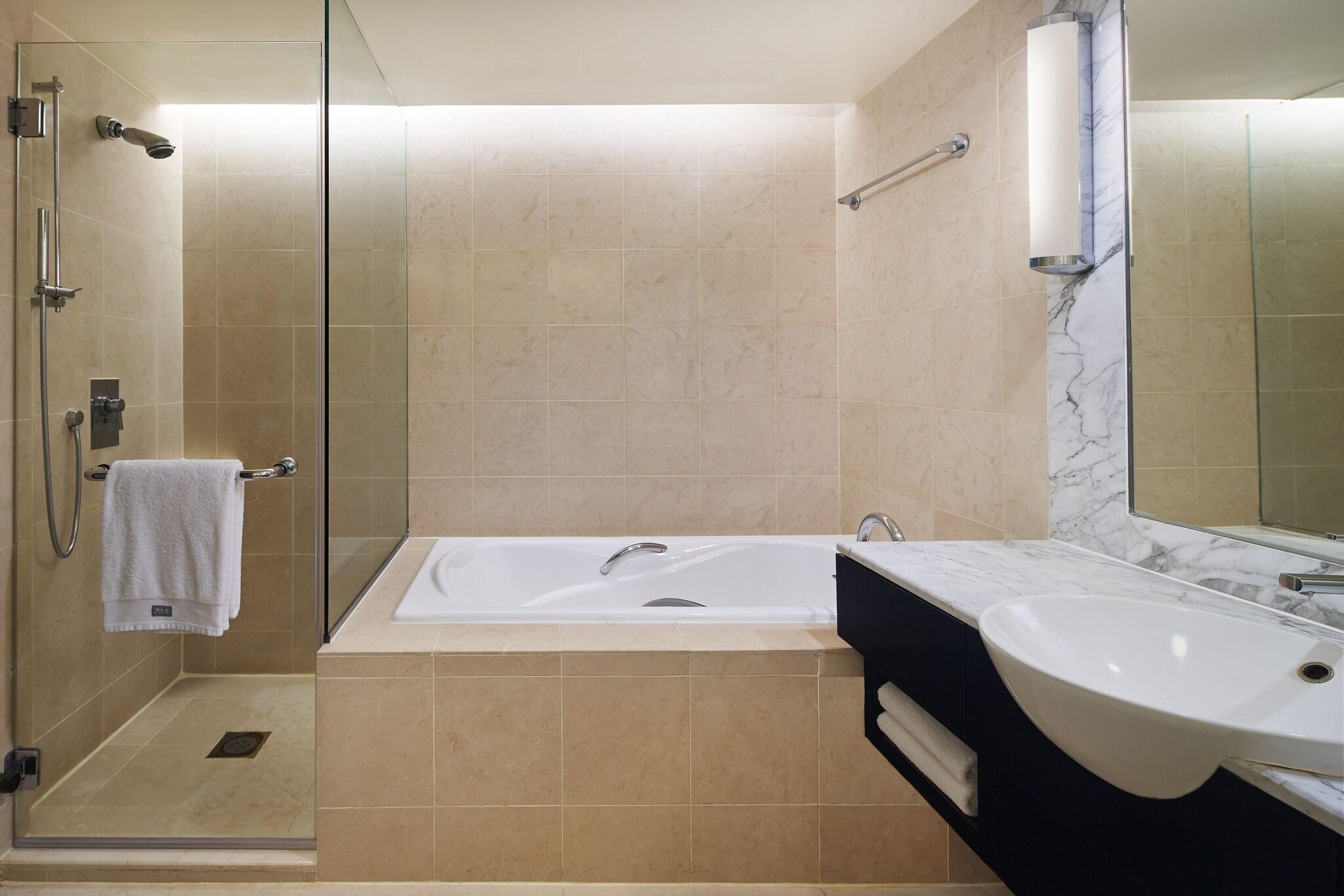 Double Premium King Bed