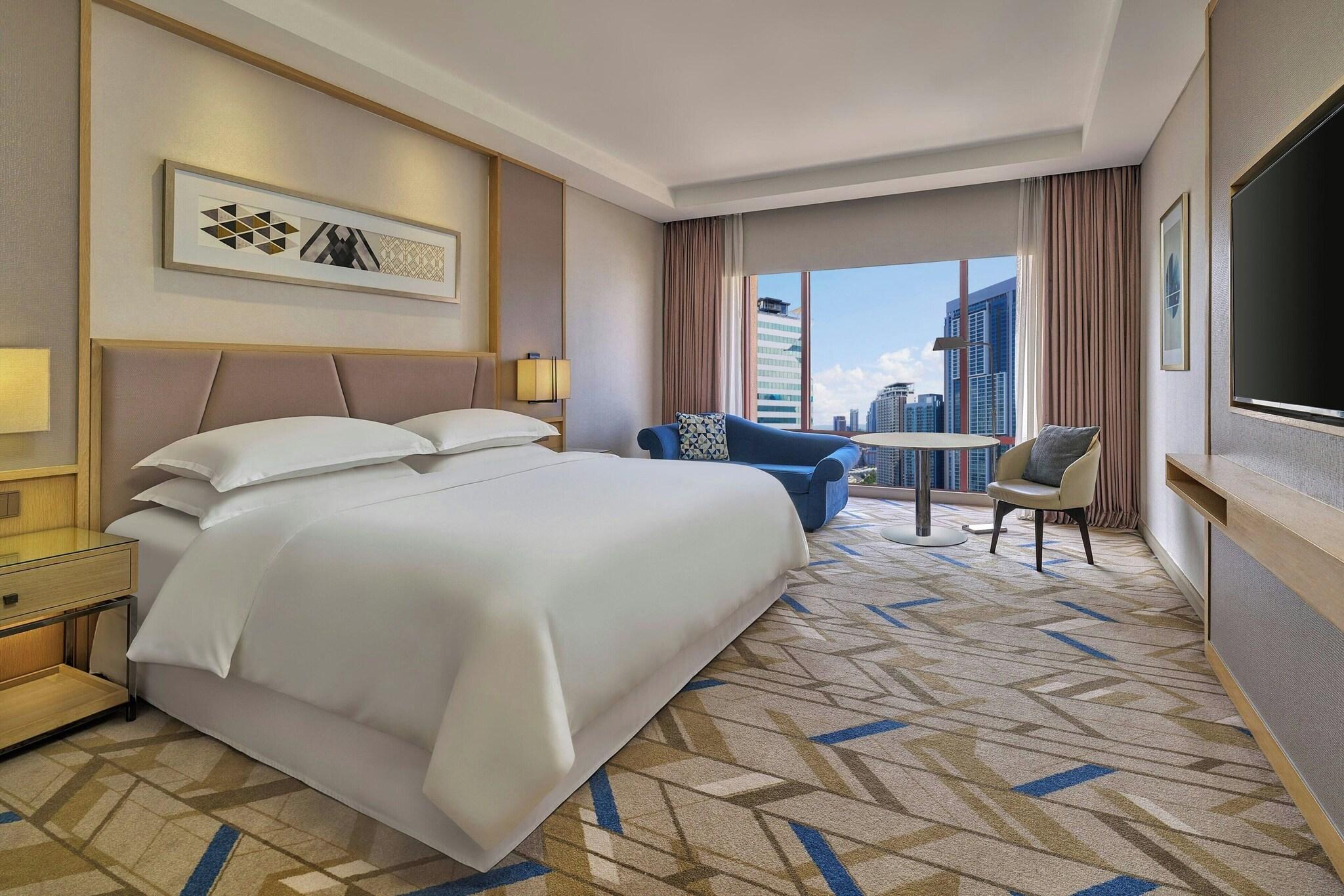 Double City View King Bed