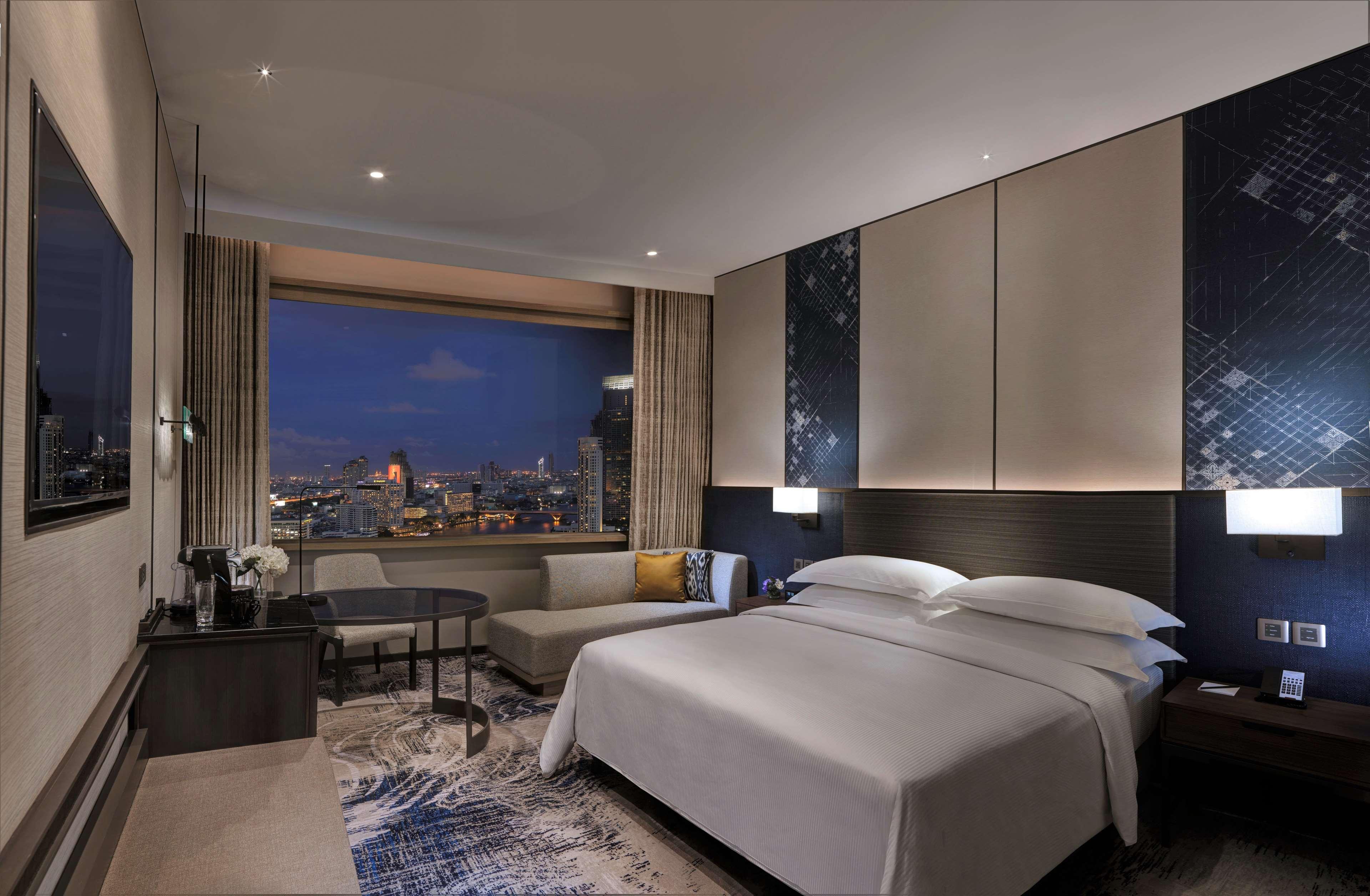 Double Executive King Bed