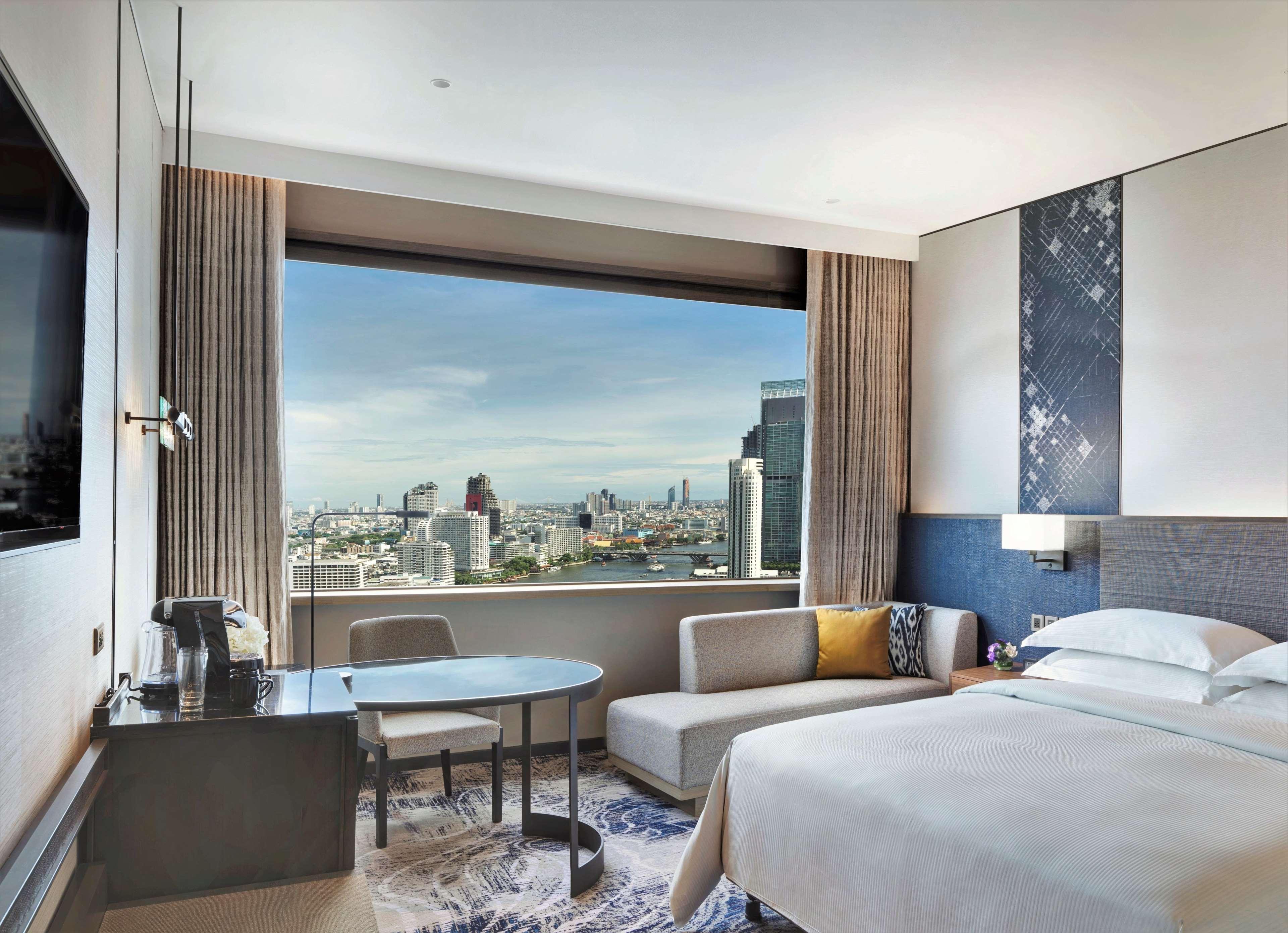 Double Executive King Bed