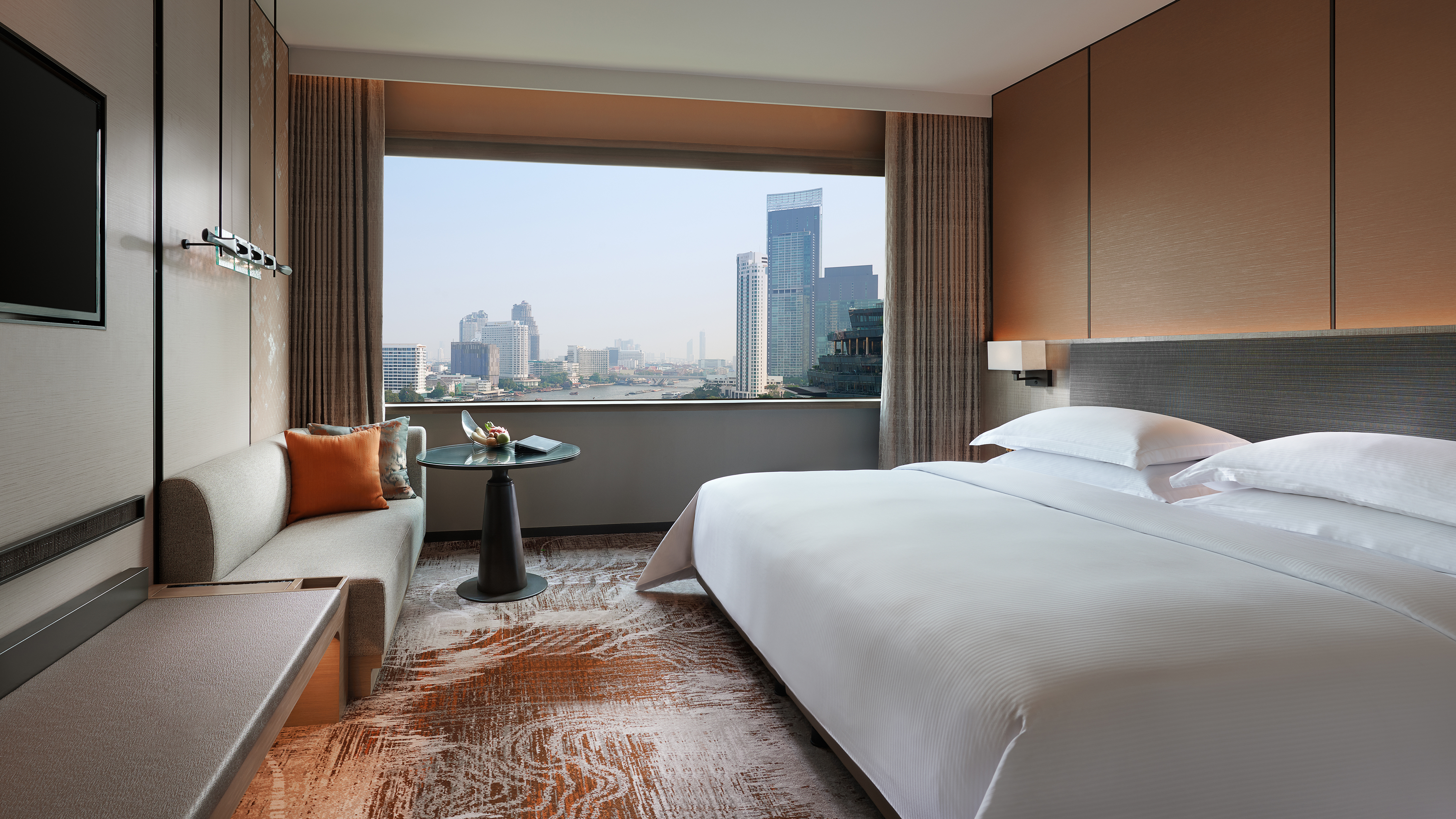 Double Deluxe King Bed