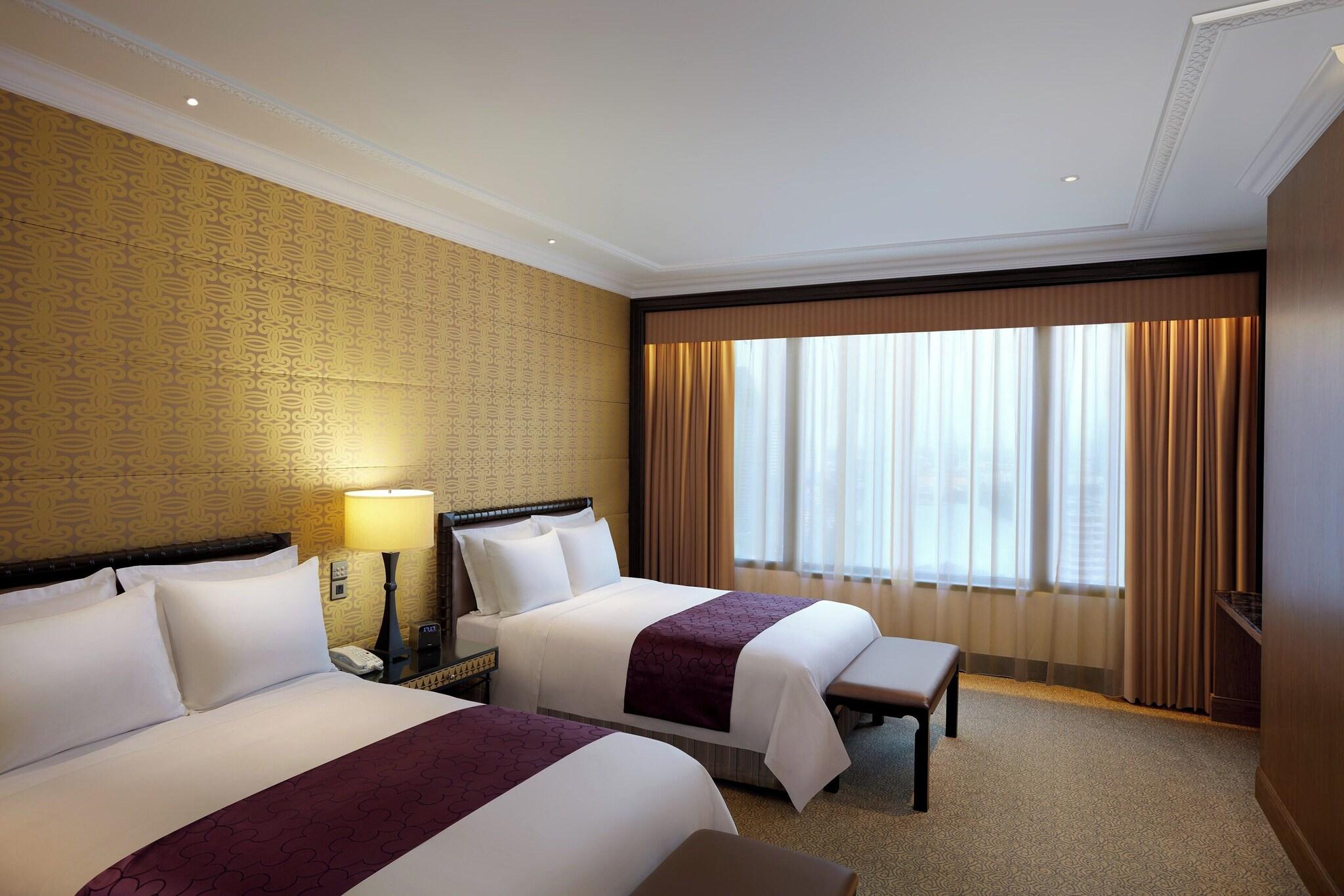 Suite King Size Bed