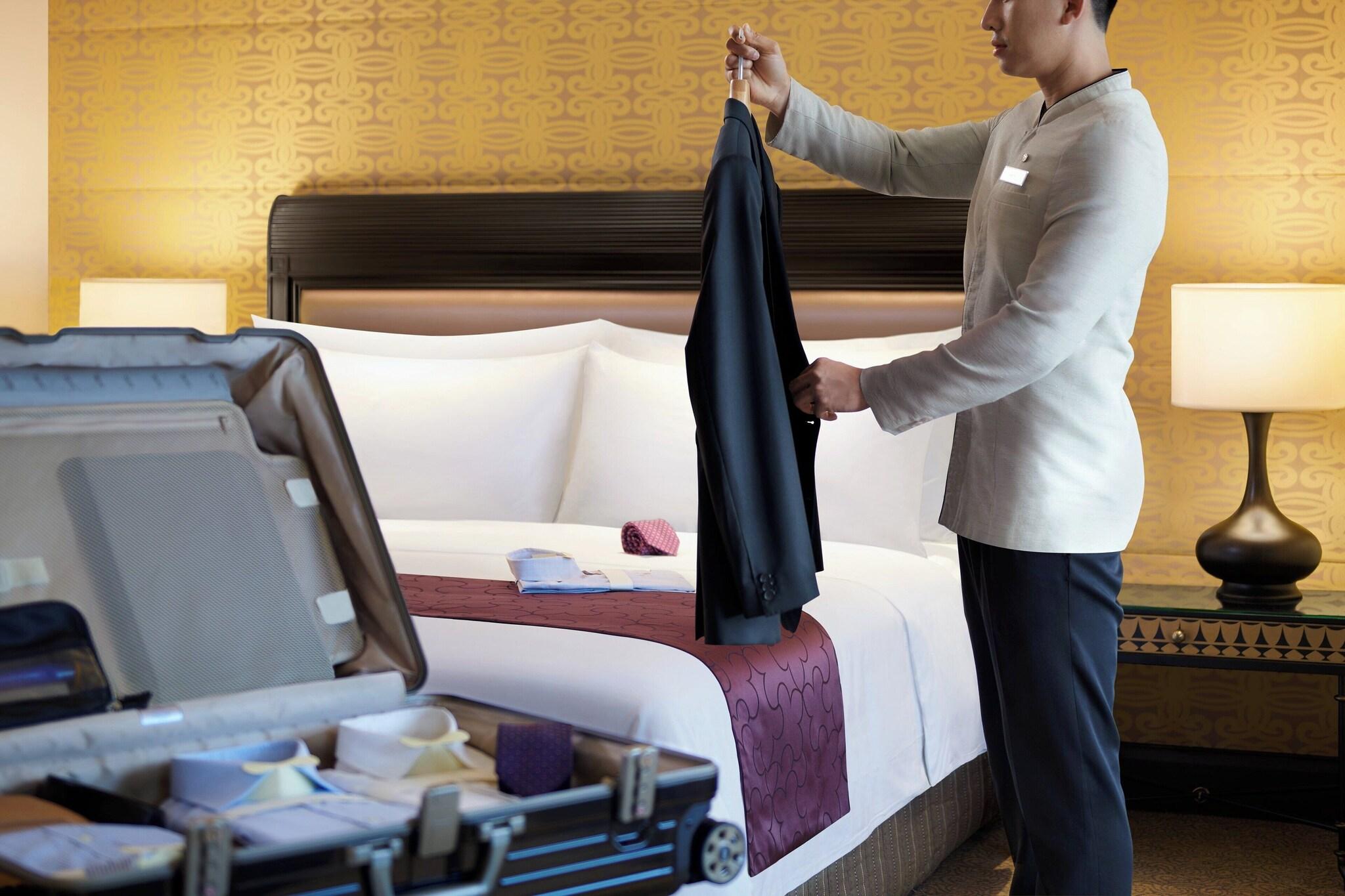 Suite King Size Bed