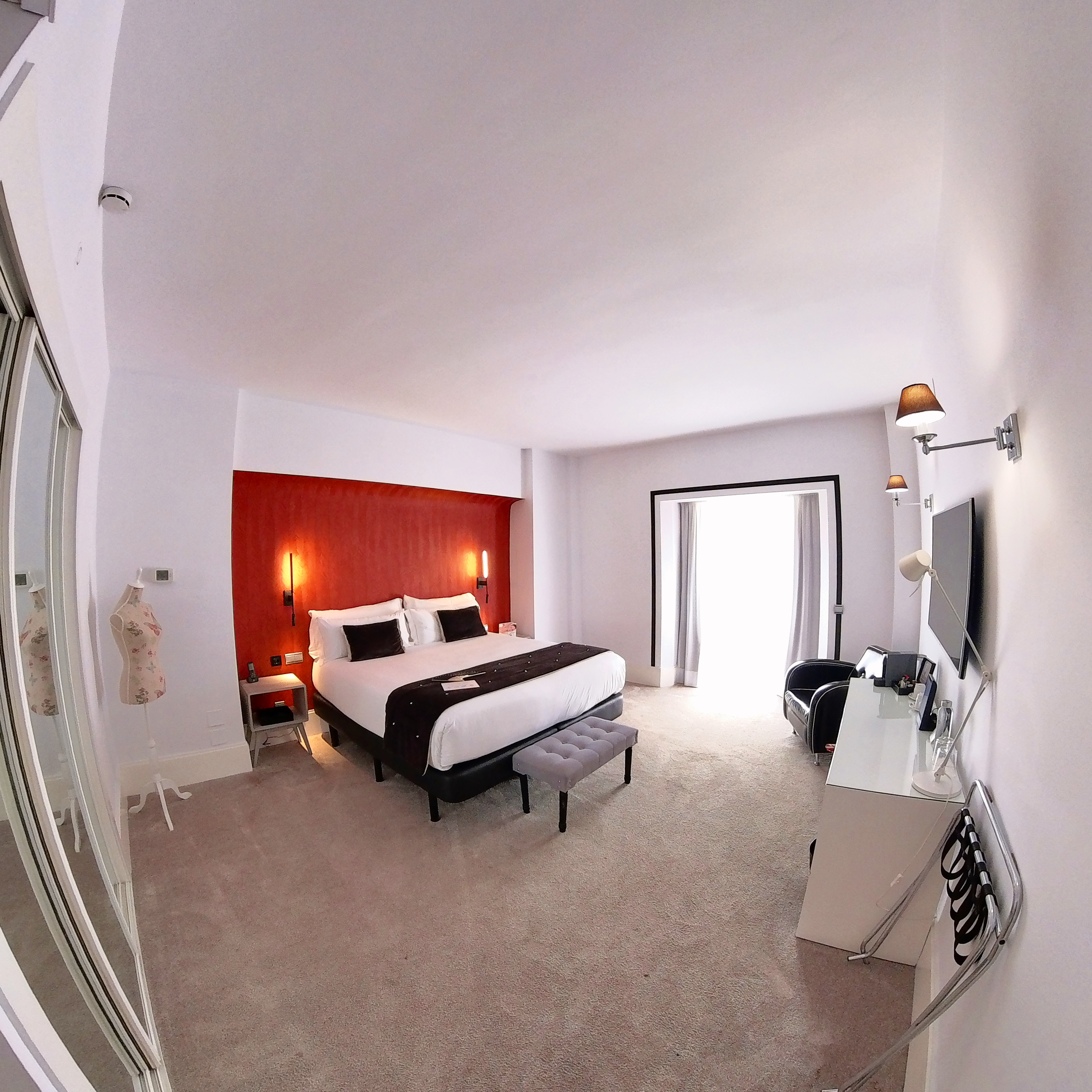 Double Single Executive