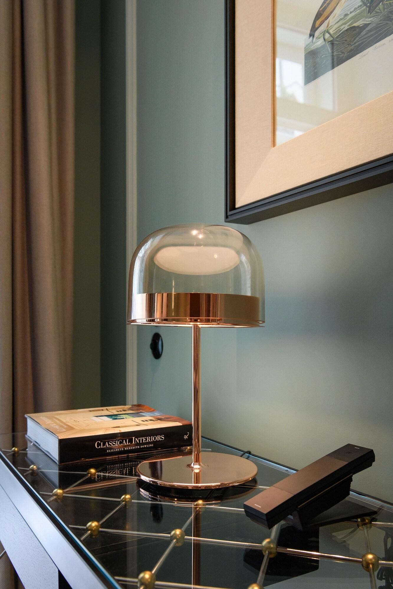 Junior Suite Deluxe King Bed