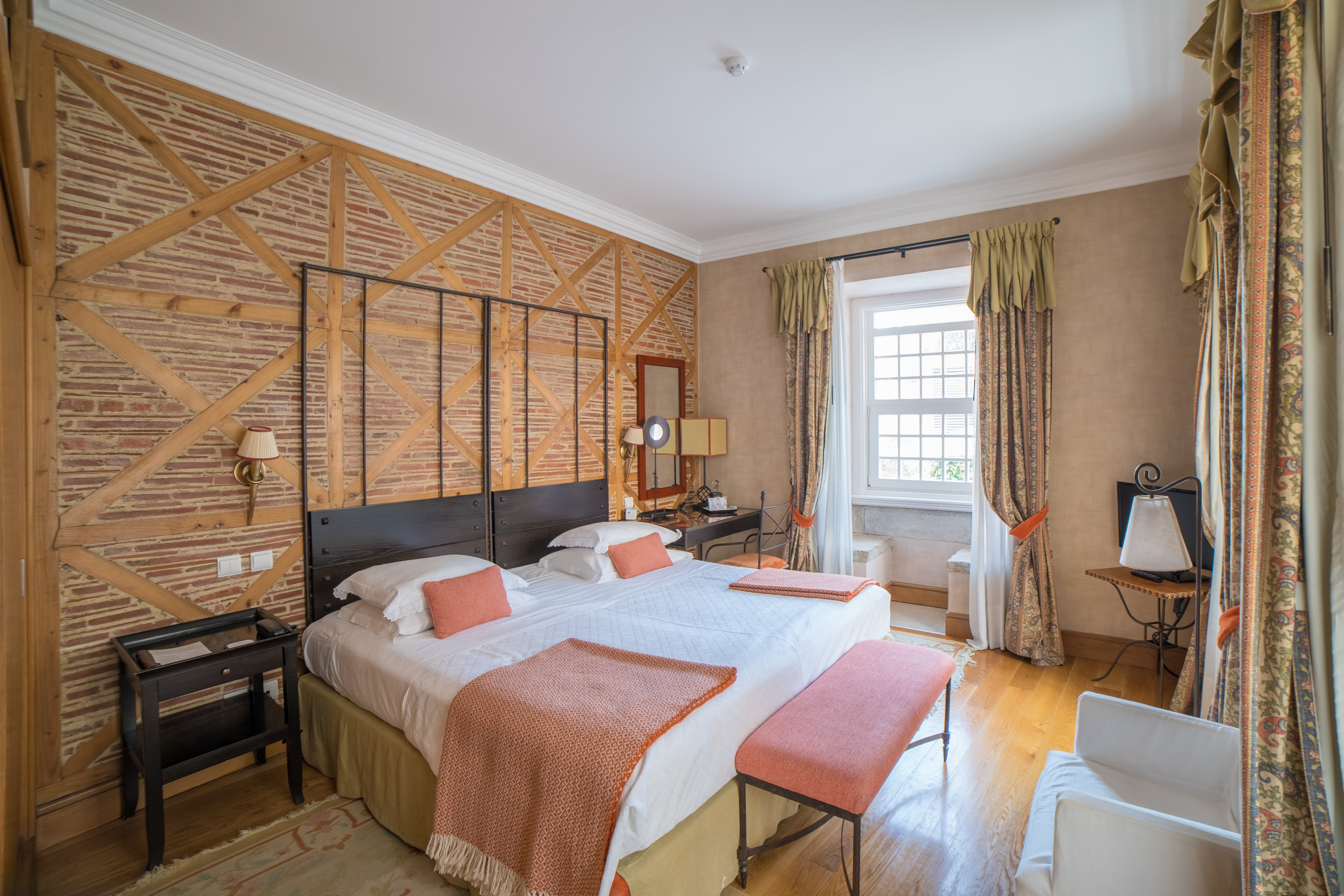 Double or Twin Deluxe