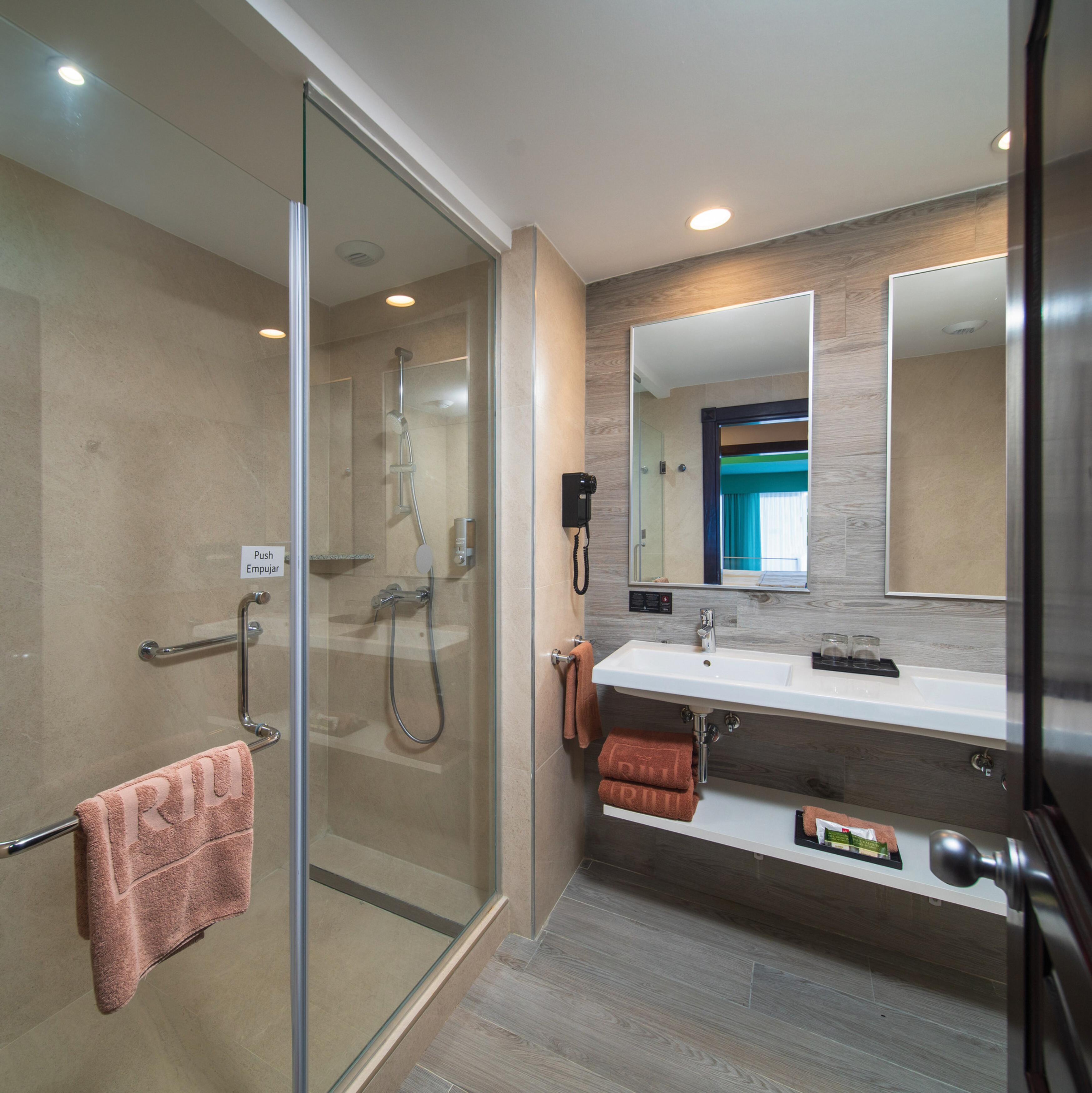 Junior Suite Sea Front