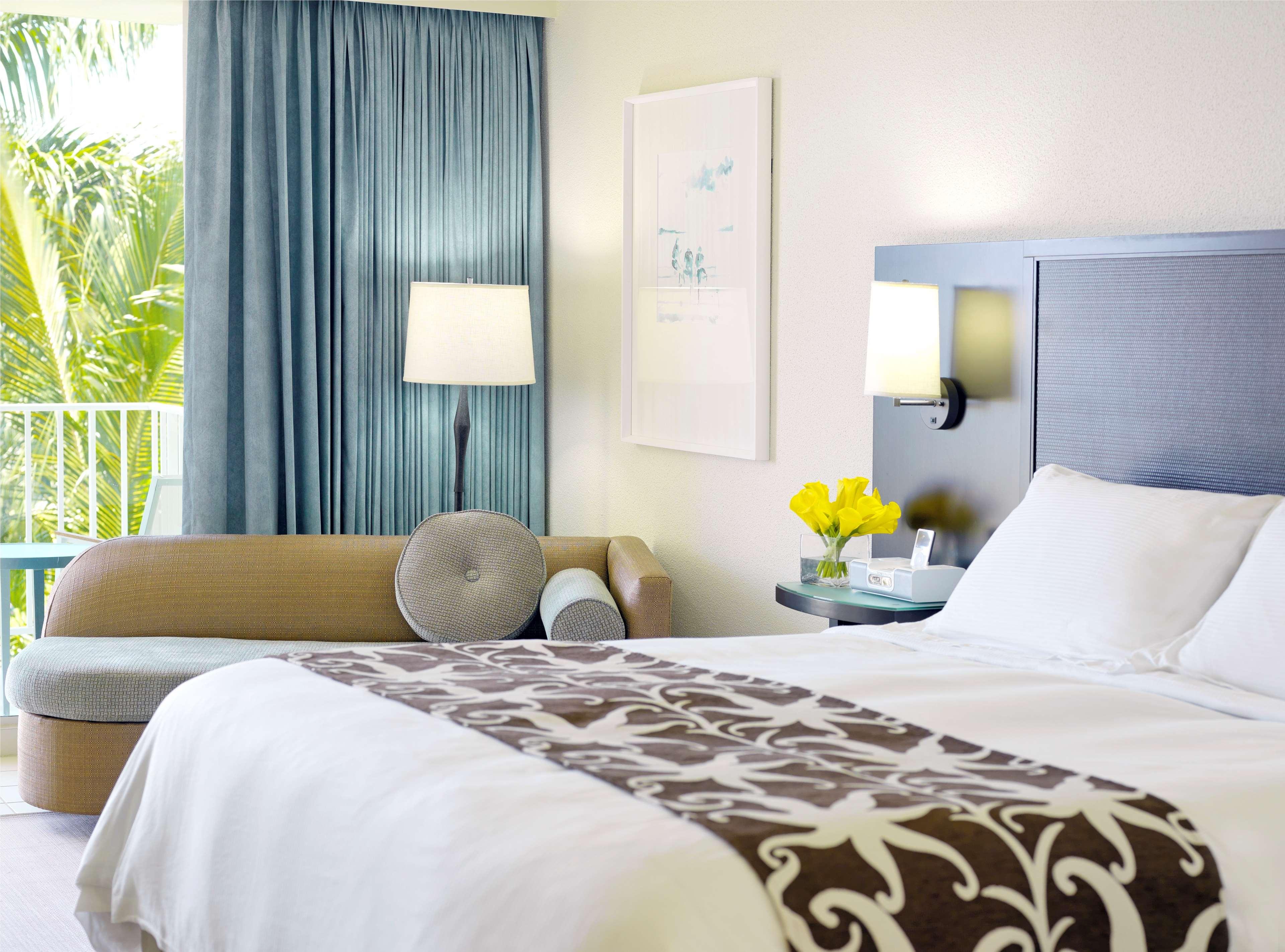 Double Partial Ocean View King Bed