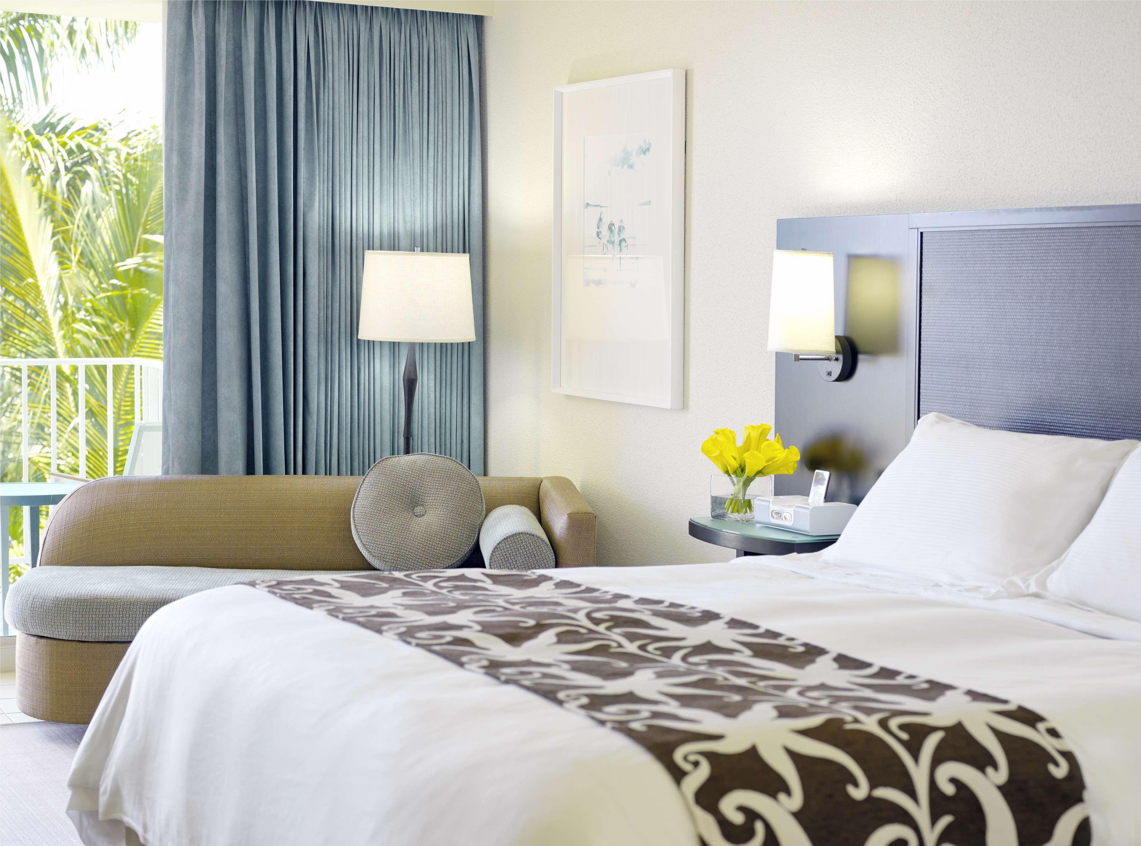 Double Partial Ocean View King Bed